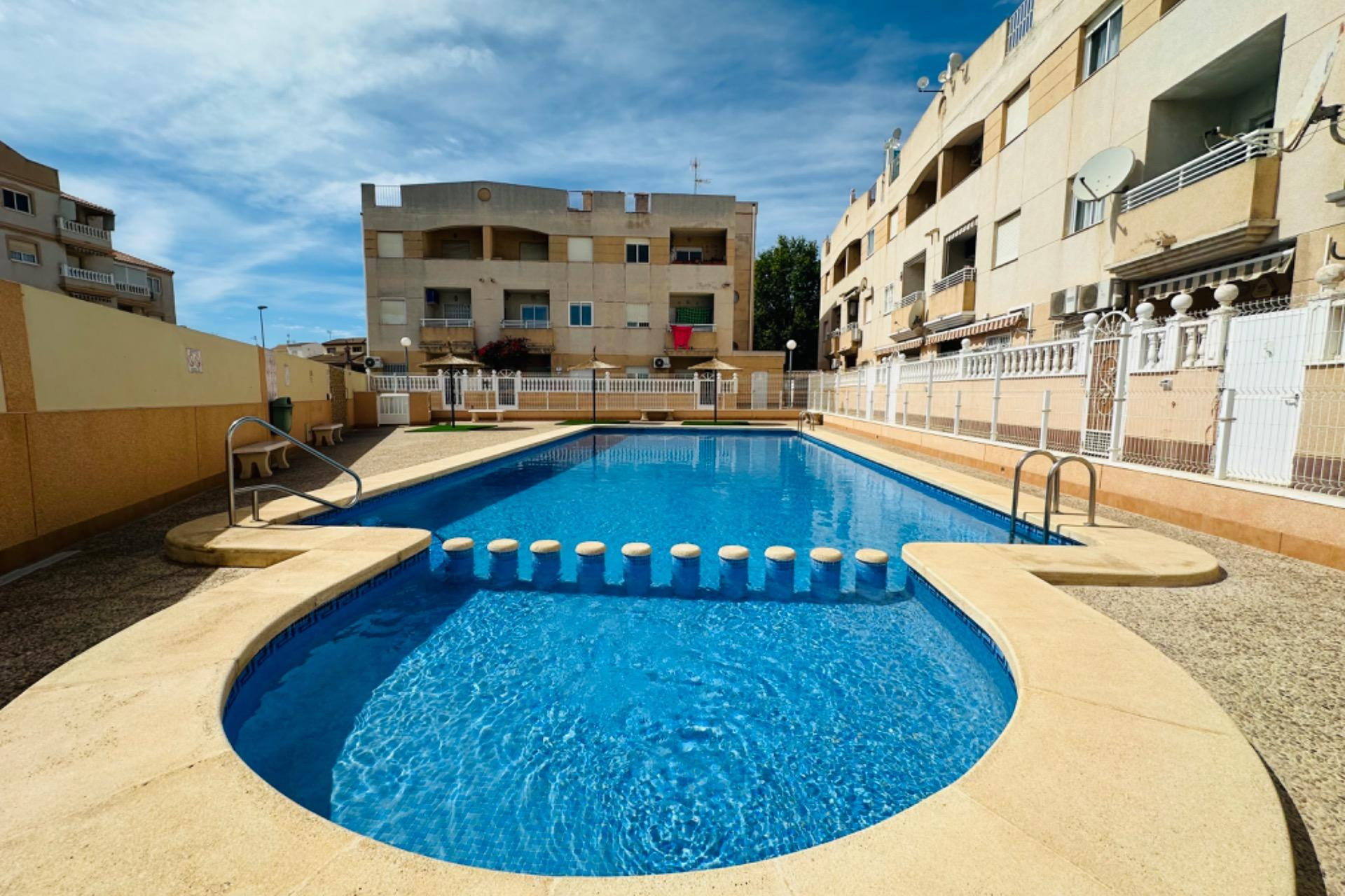 Herverkoop - Appartement  - Torrevieja - Los Frutales