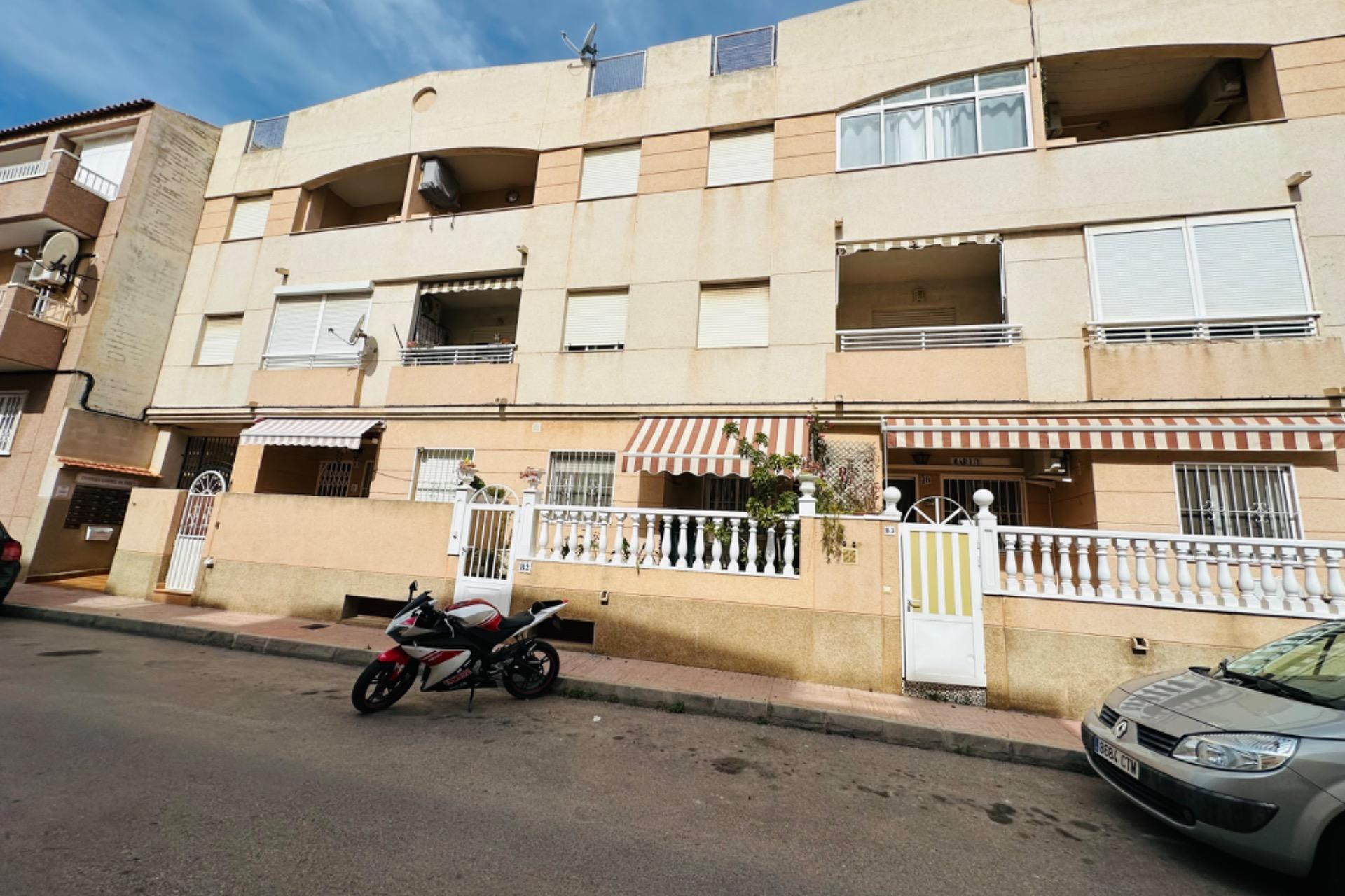 Herverkoop - Appartement  - Torrevieja - Los Frutales