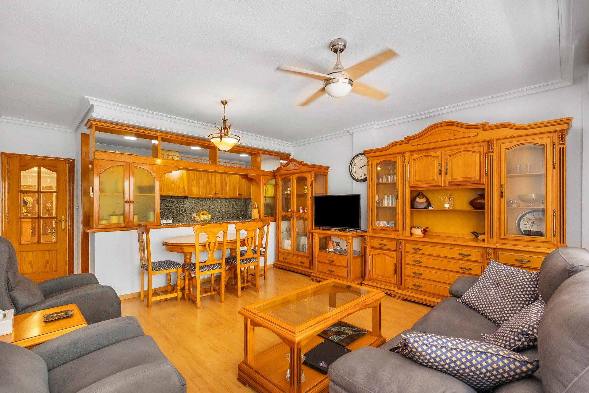 Herverkoop - Appartement - Torrevieja - Paseo maritimo