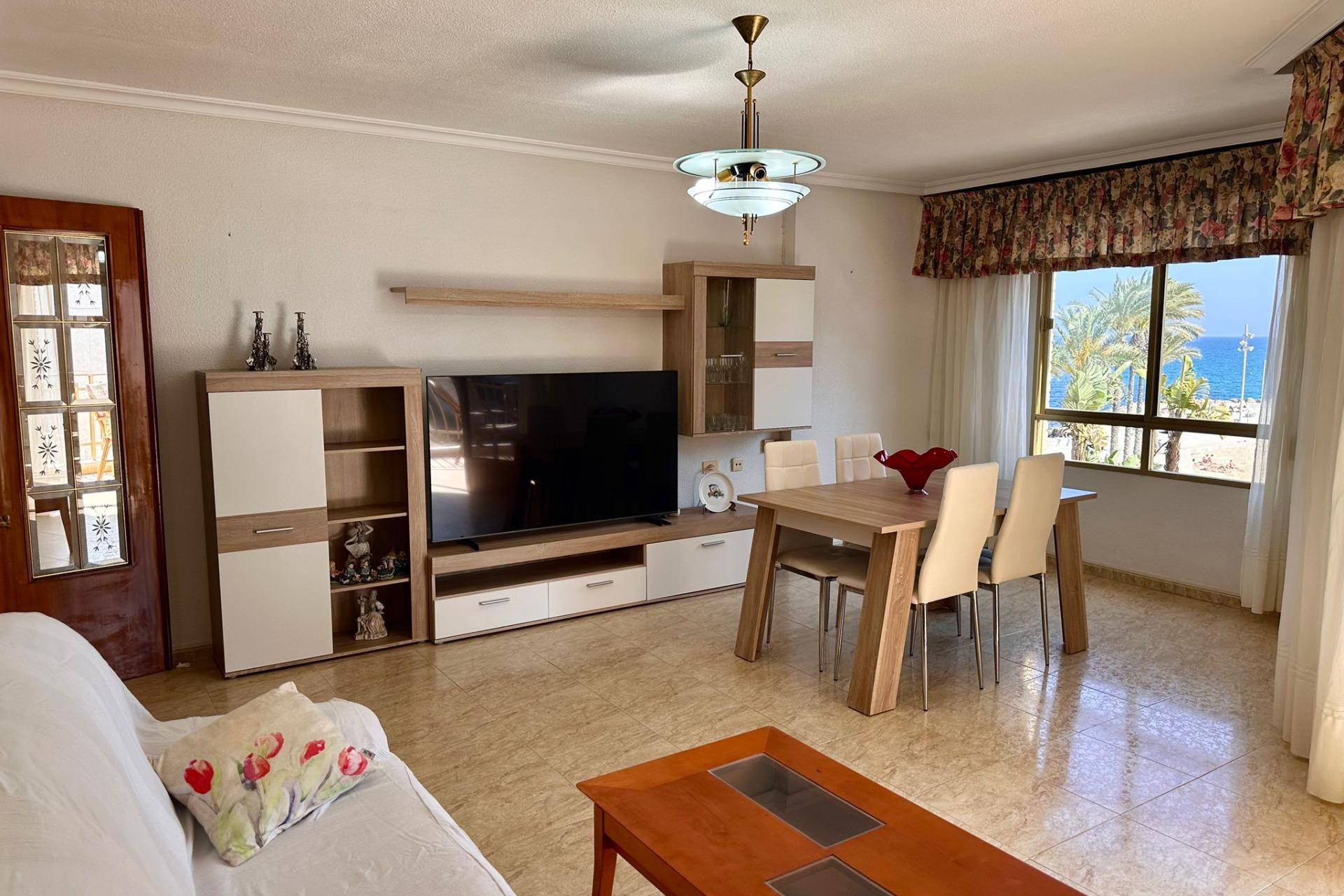 Herverkoop - Appartement  - Torrevieja - Paseo maritimo