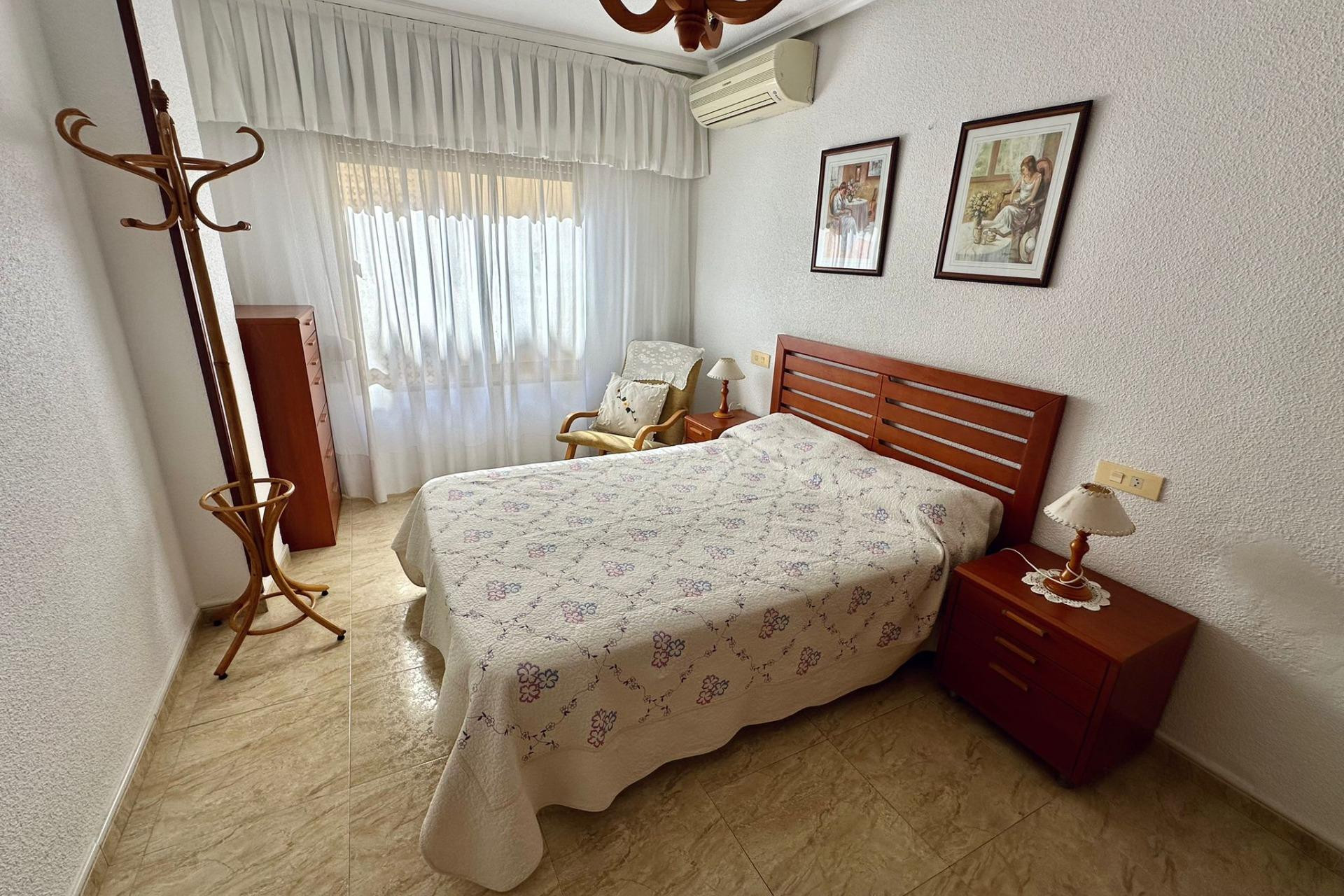 Herverkoop - Appartement  - Torrevieja - Paseo maritimo