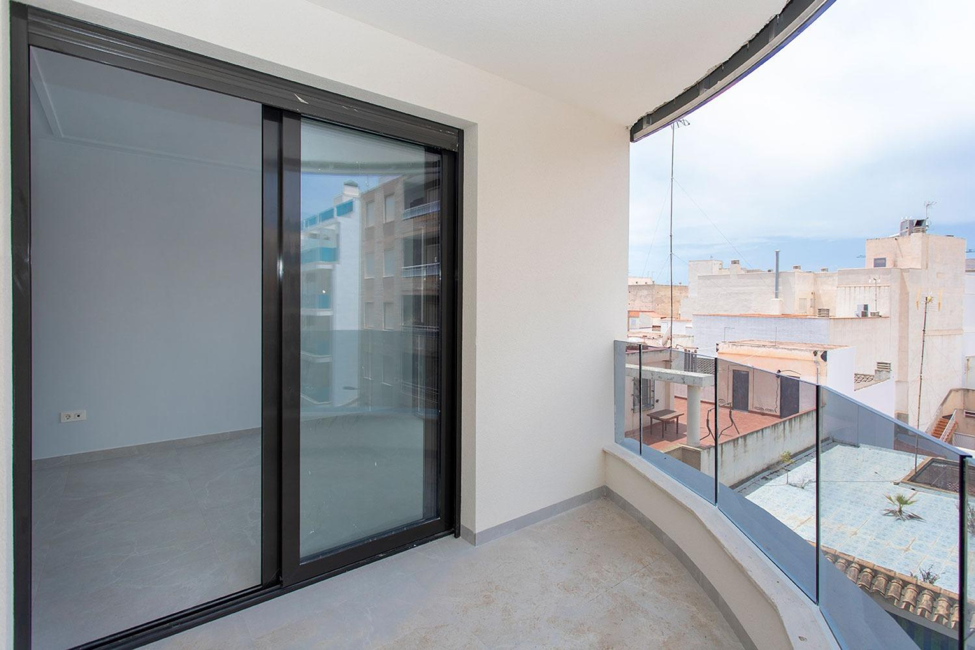Herverkoop - Appartement  - Torrevieja - Paseo maritimo