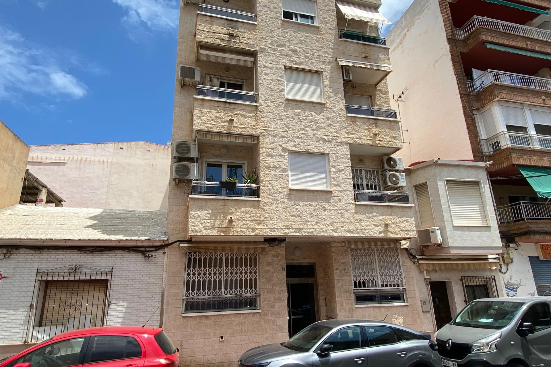 Herverkoop - Appartement  - Torrevieja - Paseo maritimo