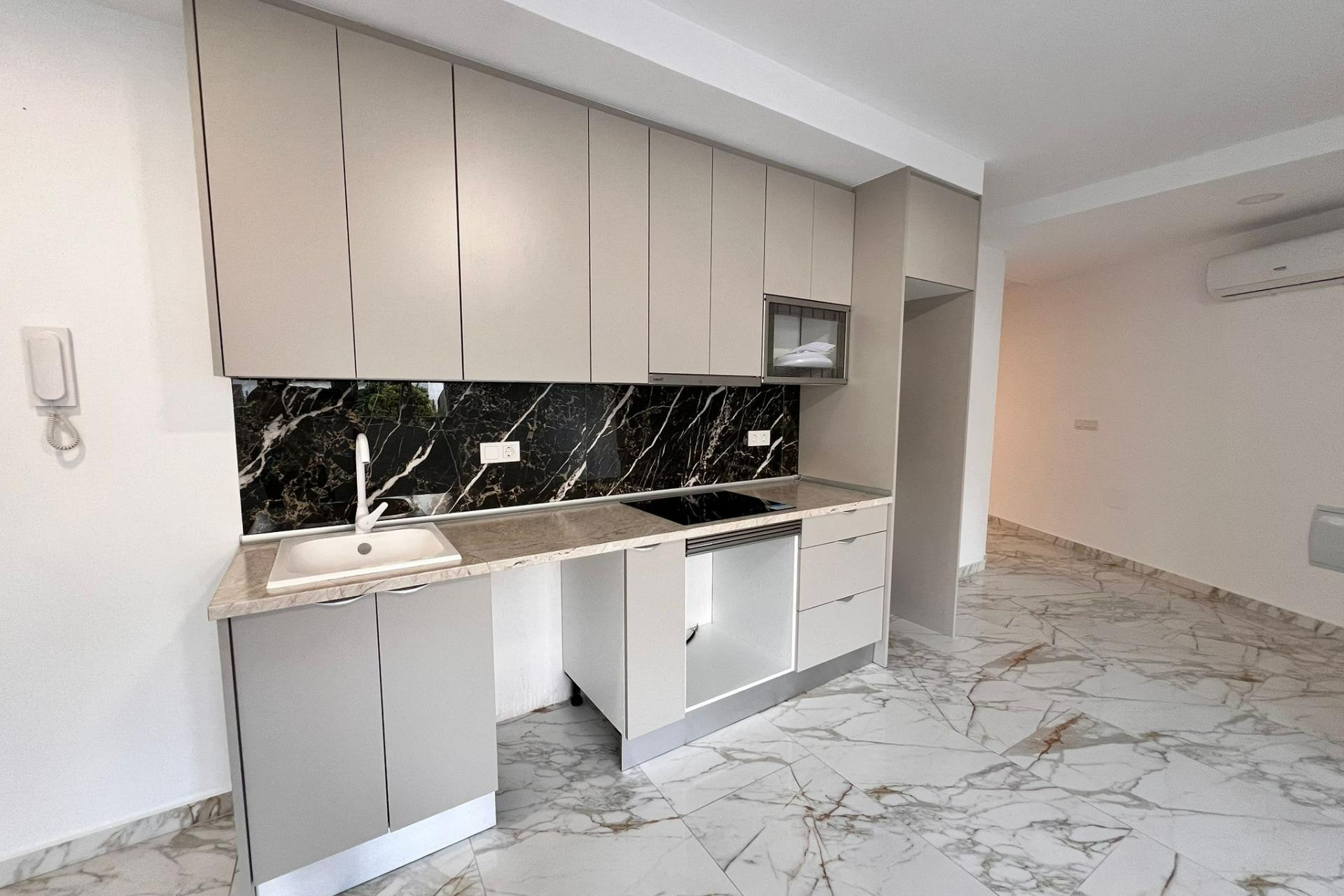 Herverkoop - Appartement  - Torrevieja - Playa de los Locos