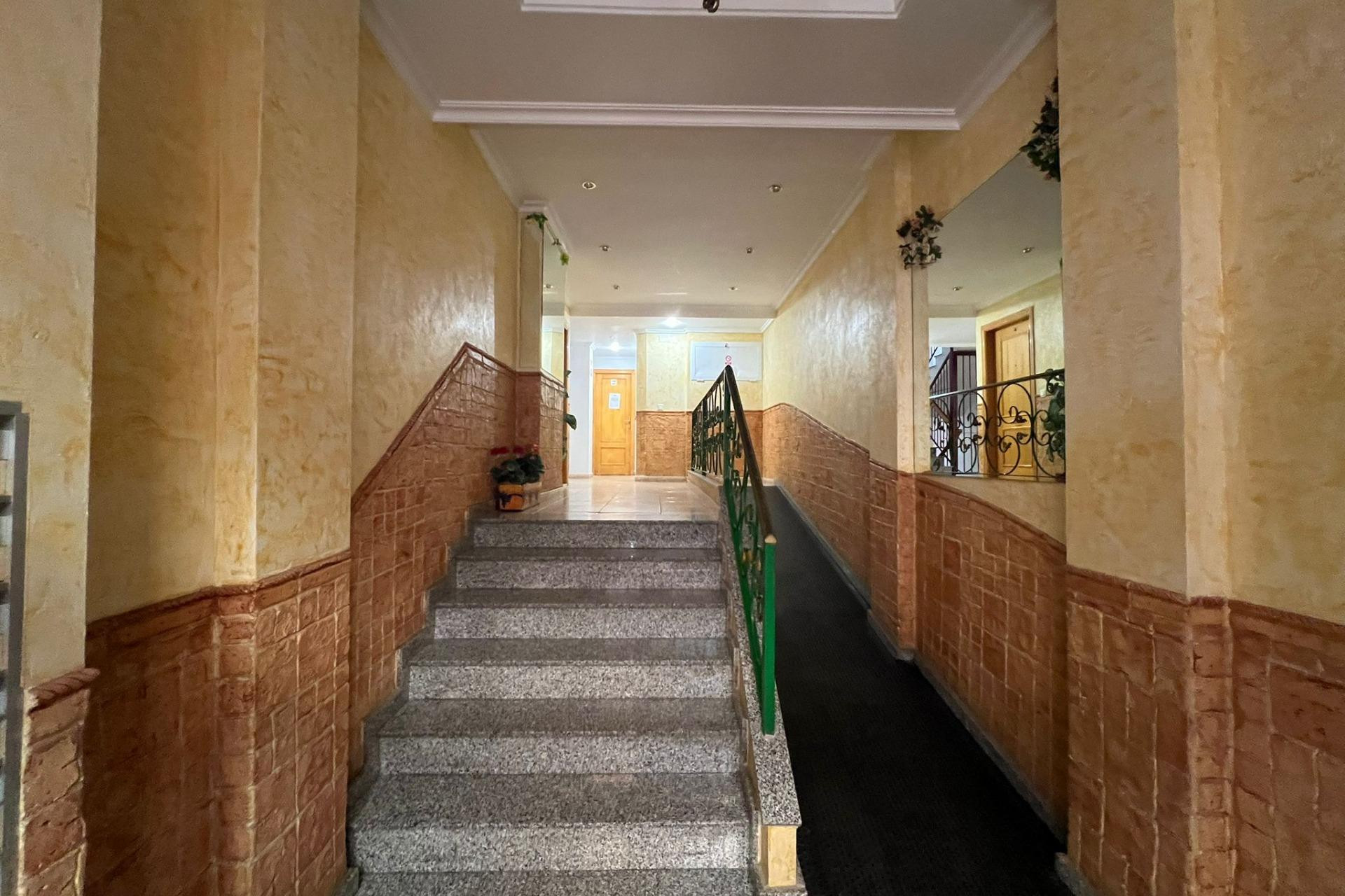 Herverkoop - Appartement  - Torrevieja - Playa de los Locos