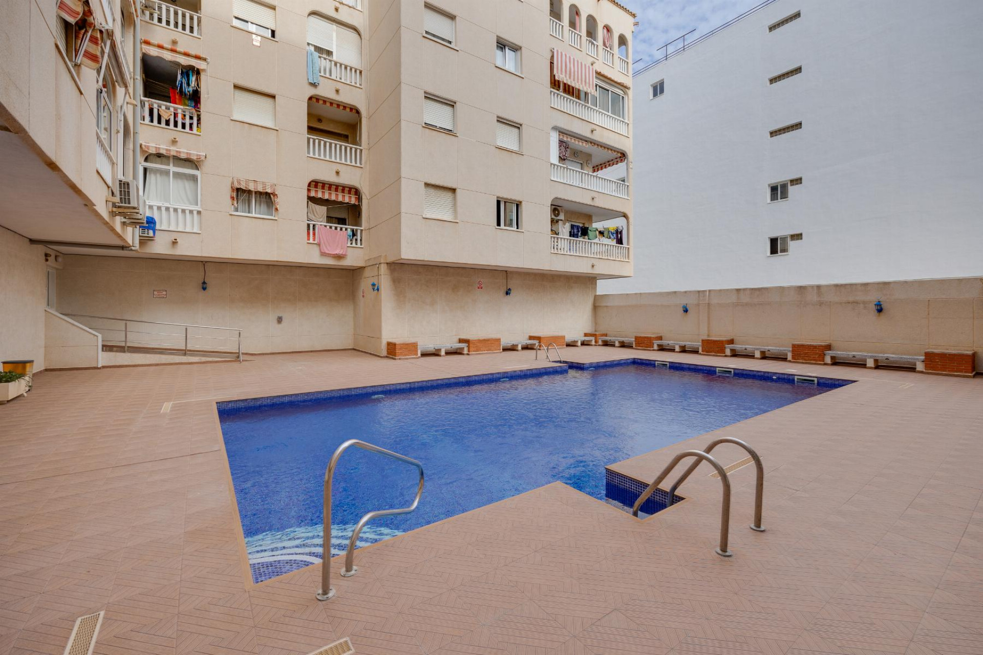 Herverkoop - Appartement  - Torrevieja - playa de los naufragos