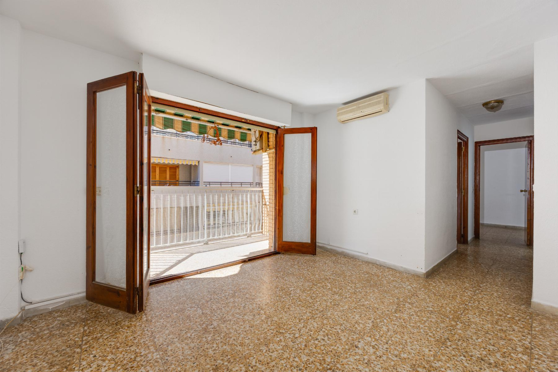Herverkoop - Appartement  - Torrevieja - Playa del Acequión