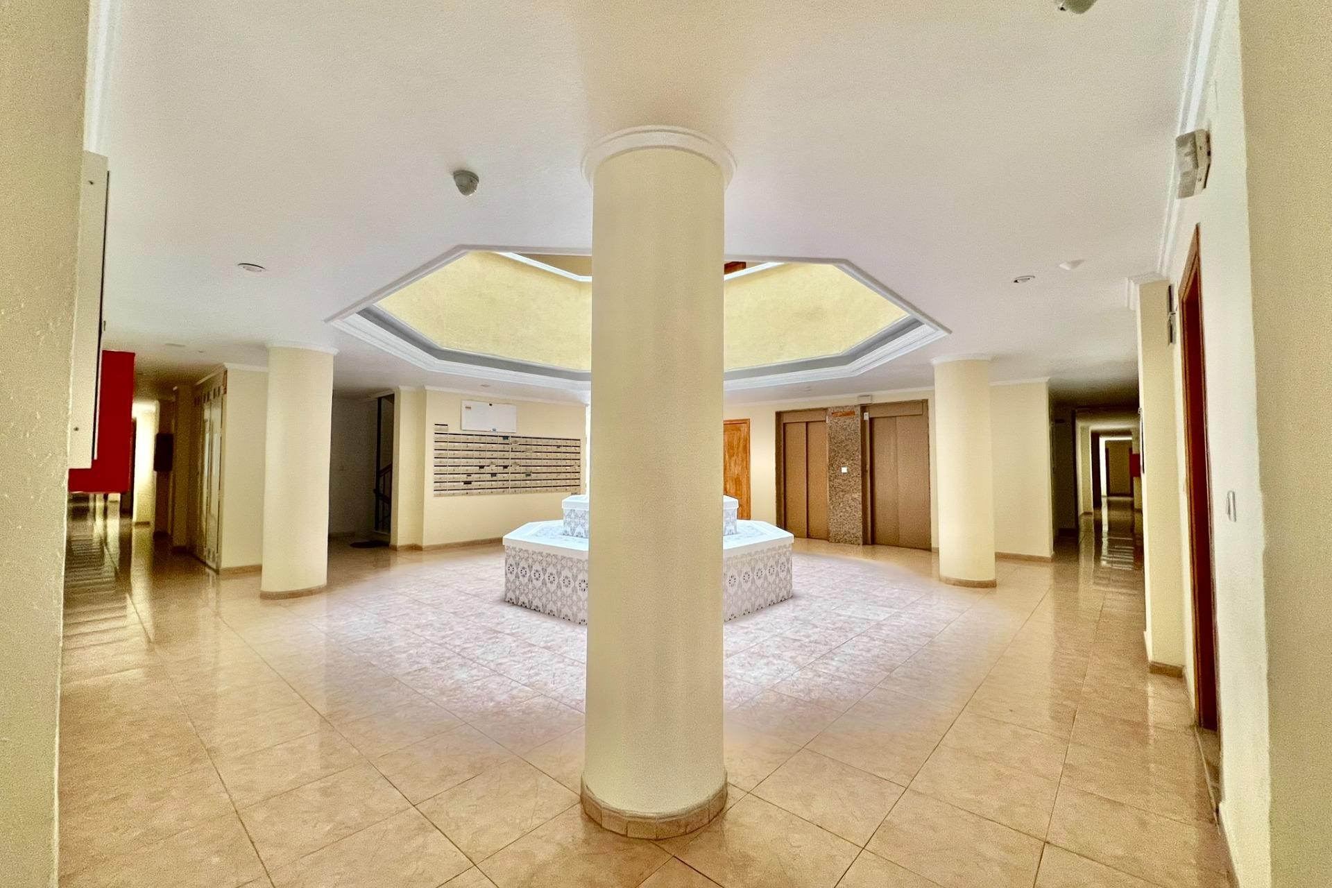 Herverkoop - Appartement  - Torrevieja - Playa del Cura