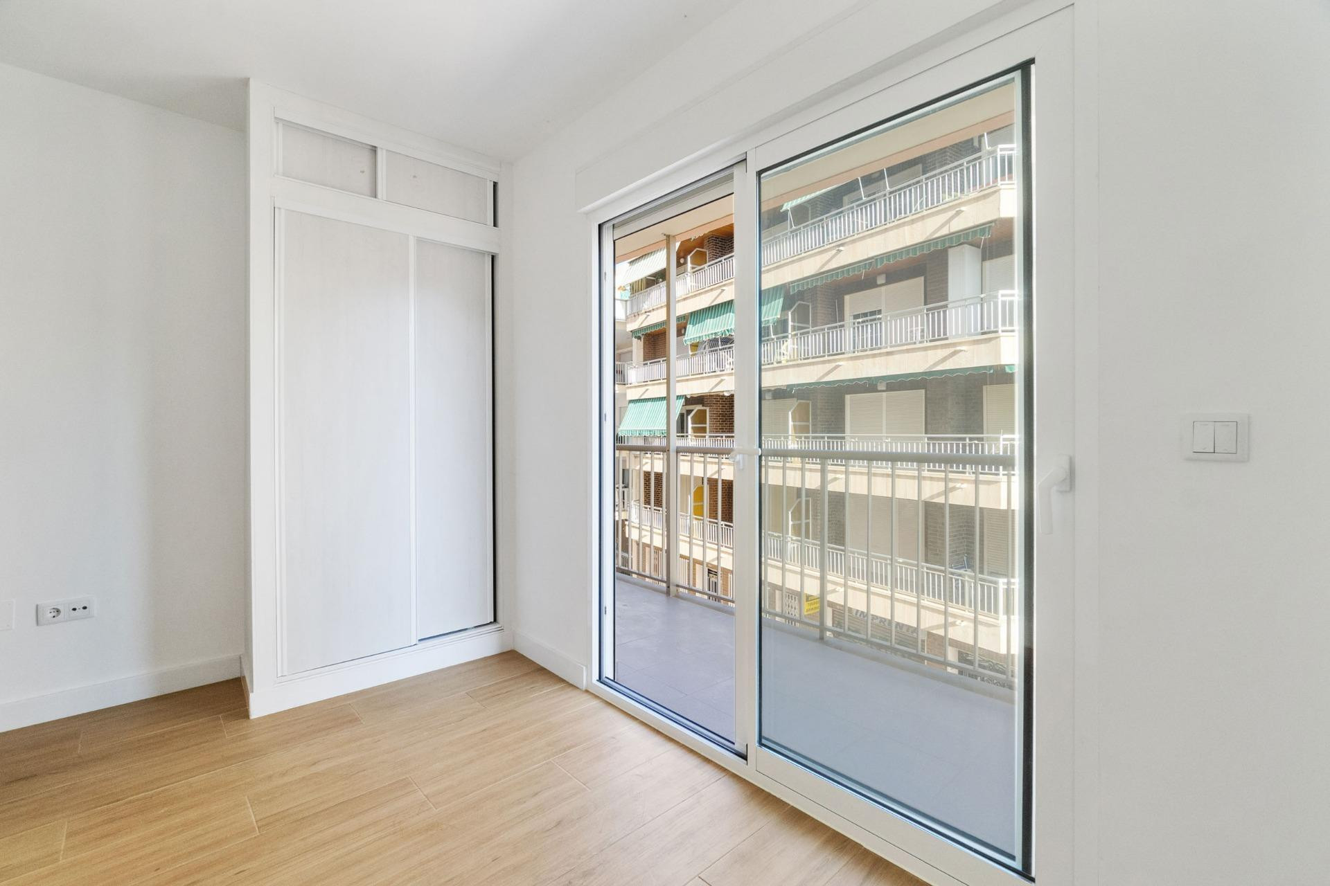 Herverkoop - Appartement  - Torrevieja - Playa Del Cura