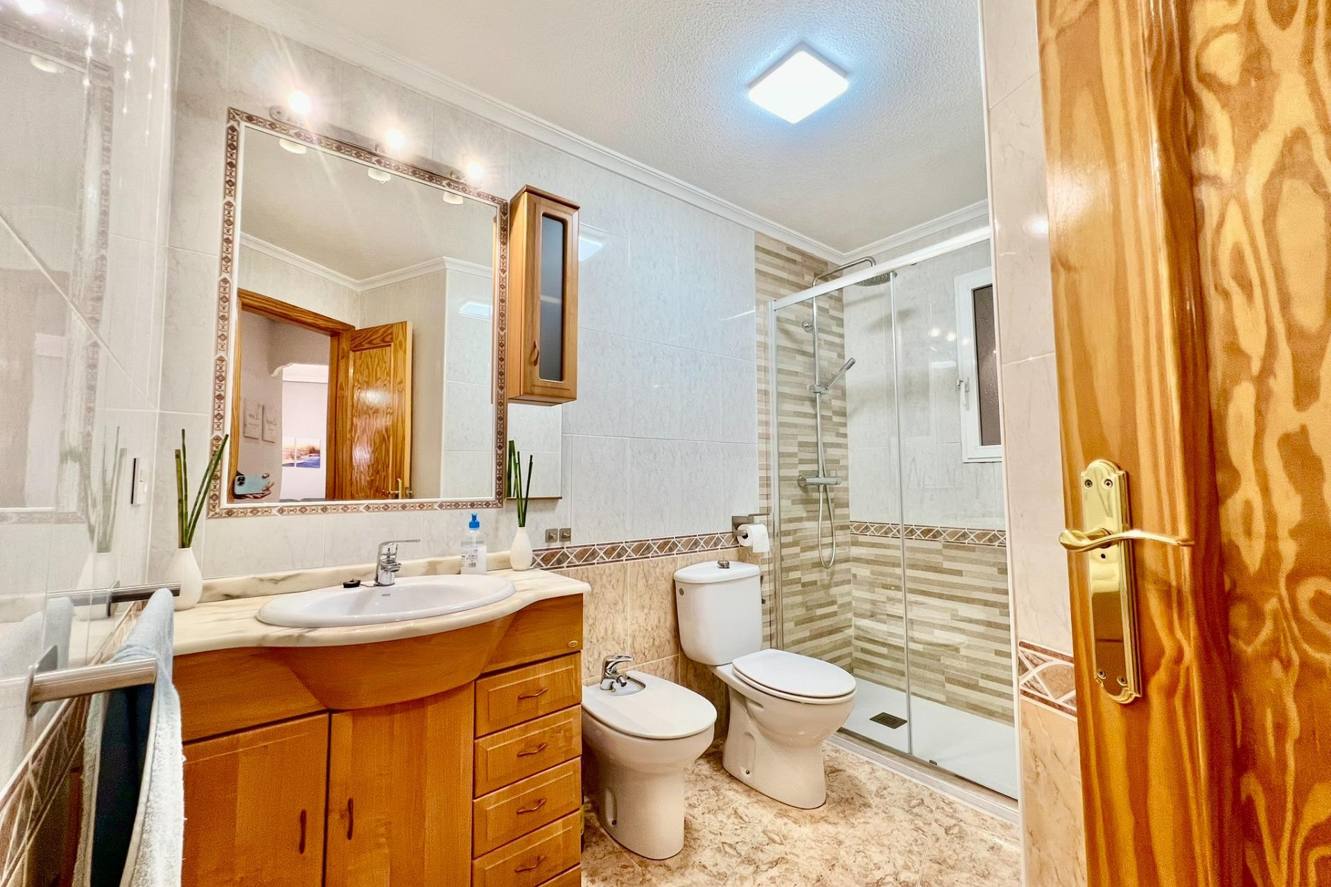 Herverkoop - Appartement  - Torrevieja - Playa del Cura