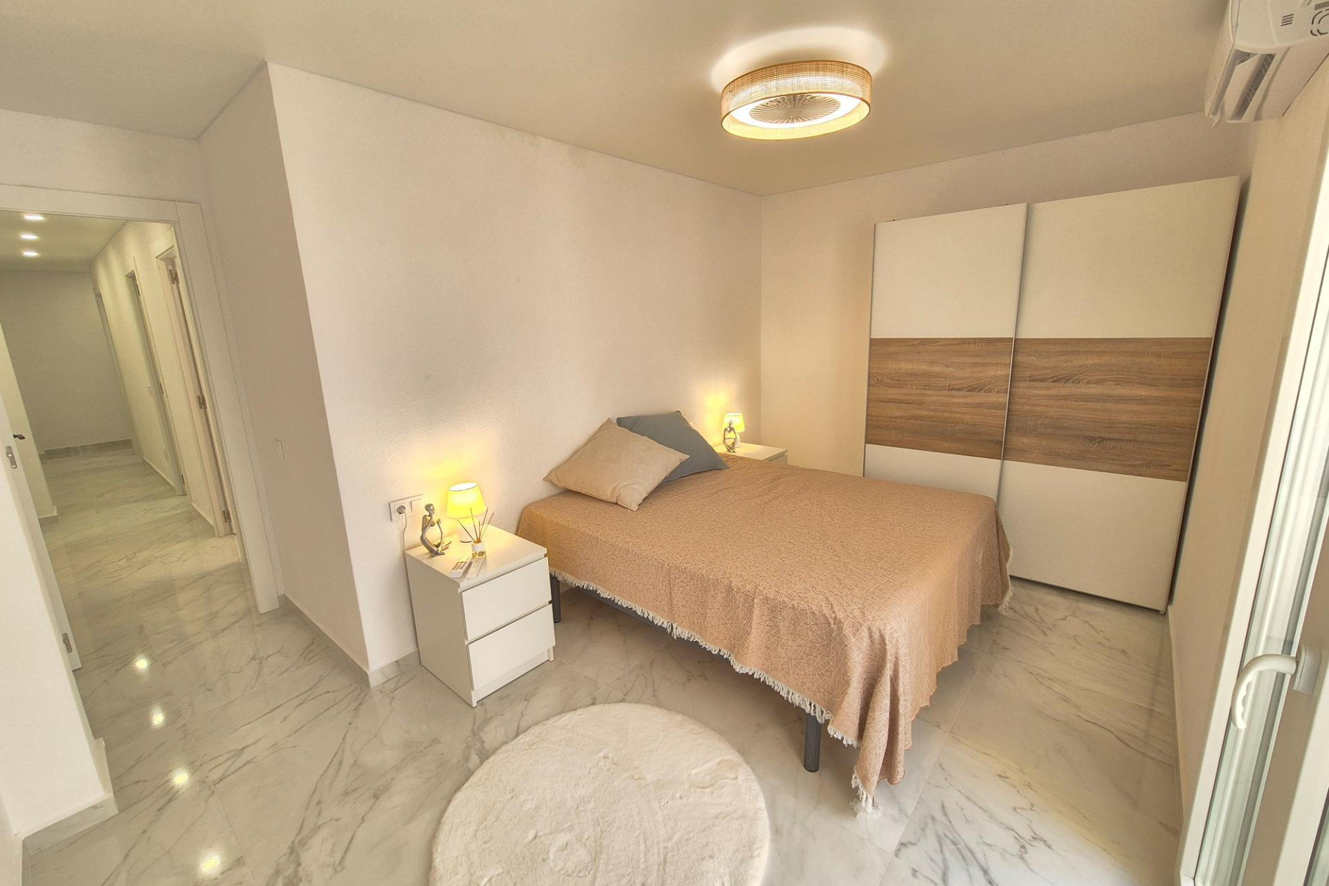 Herverkoop - Appartement  - Torrevieja - Playa del Cura