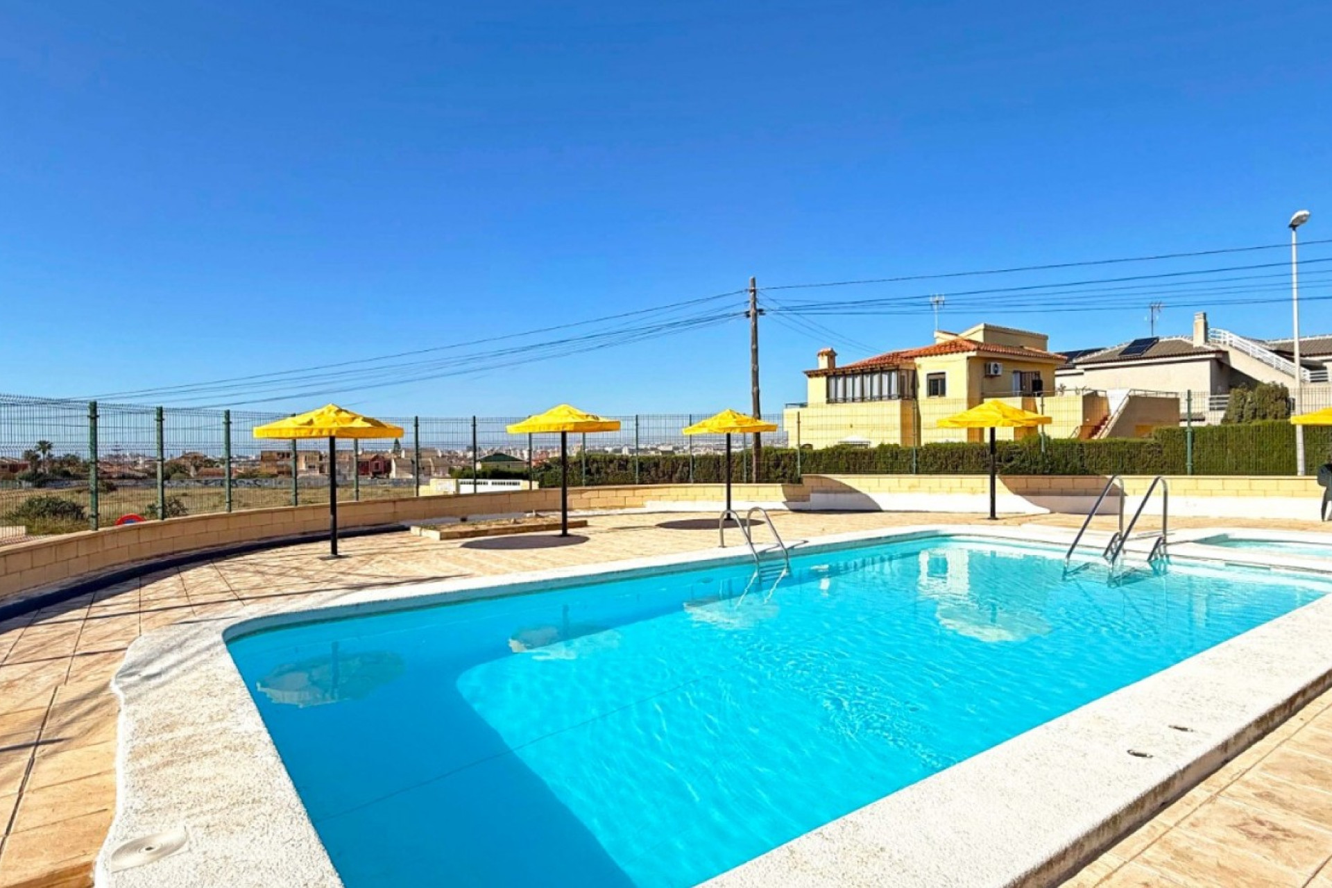 Herverkoop - Appartement  - Torrevieja - Torre La Mata