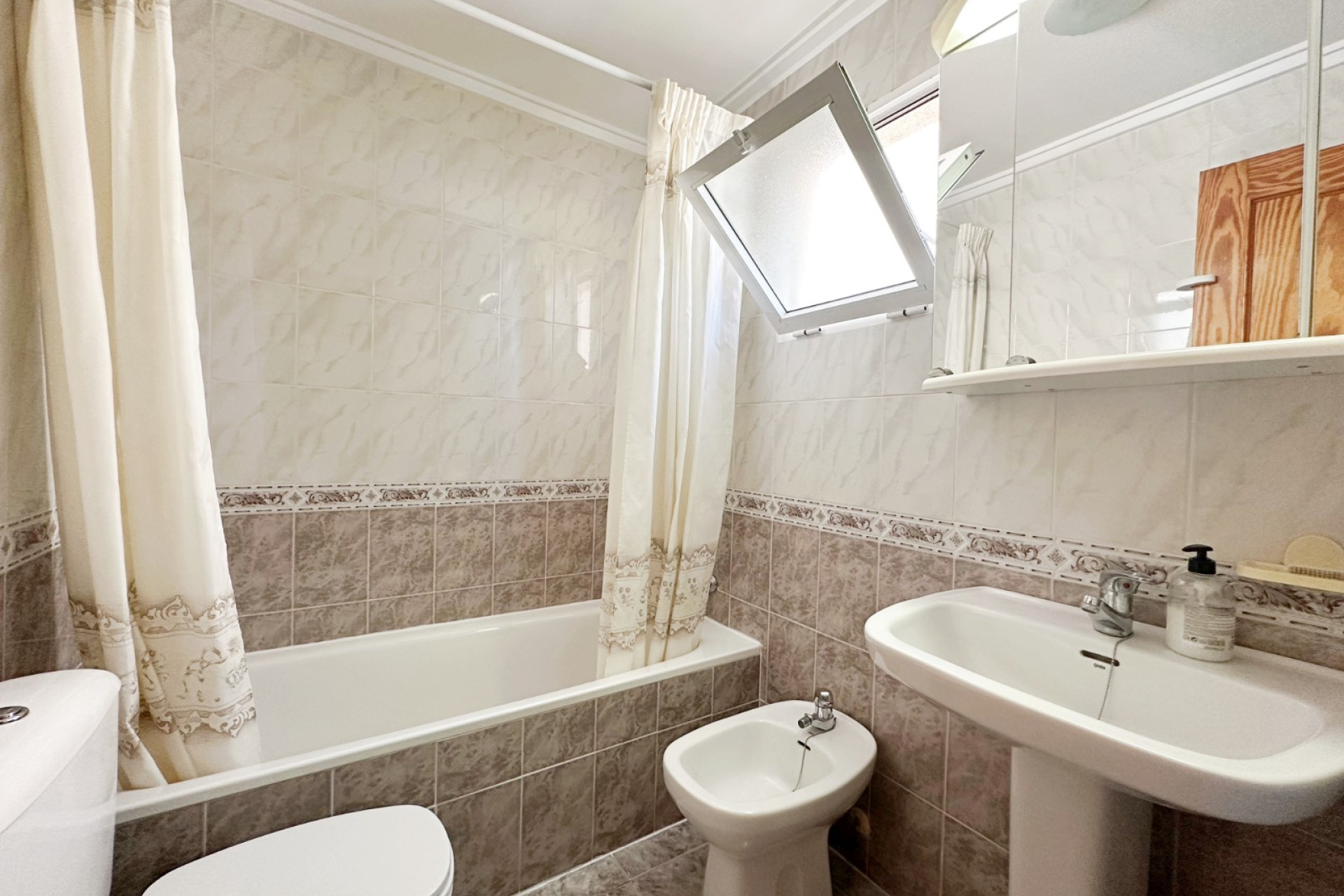 Herverkoop - Appartement  - Torrevieja - Torrevieja - Centre