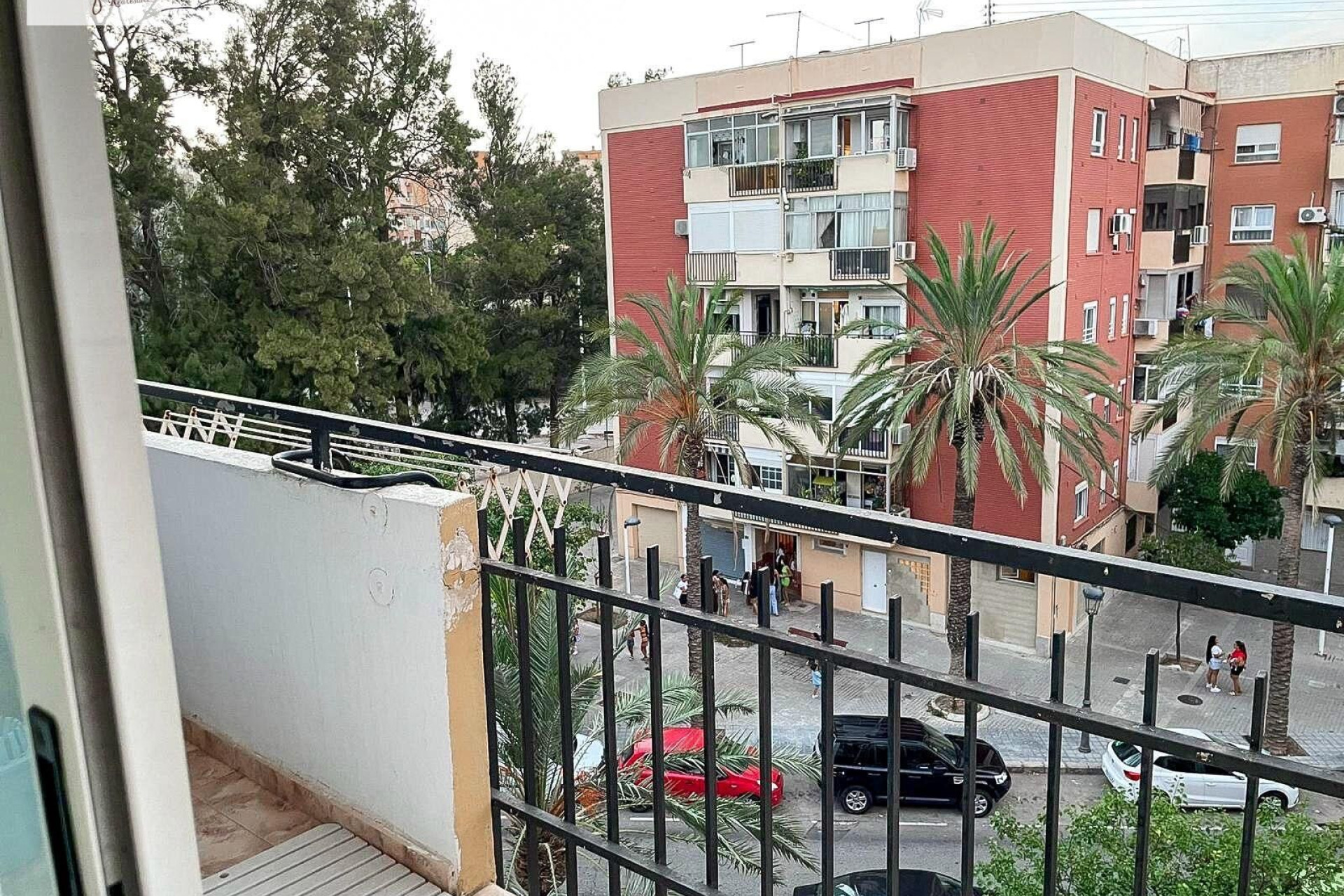 Herverkoop - Appartement  - Valencia - Benicalap