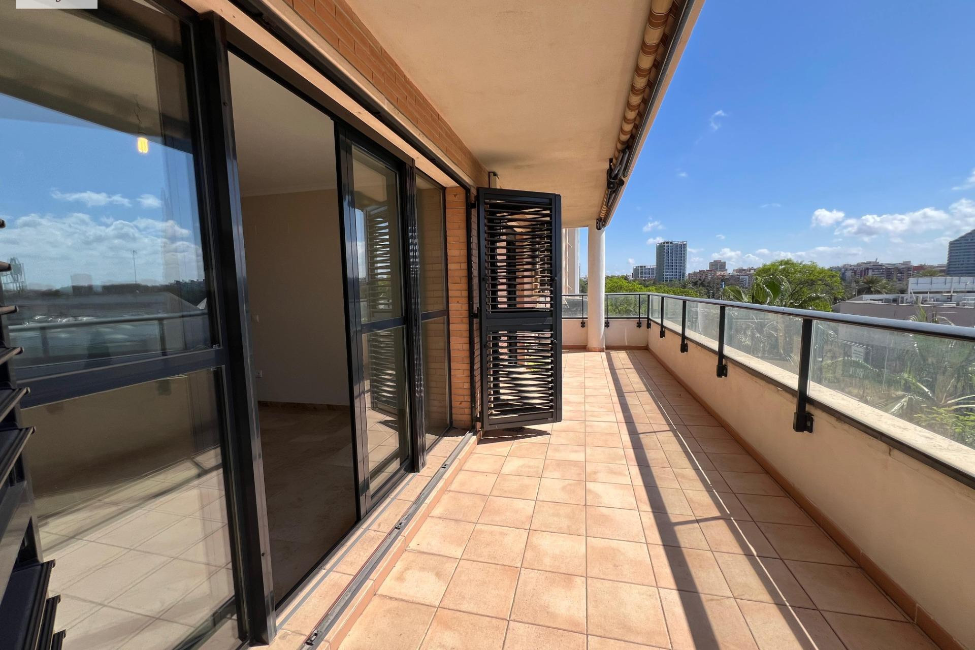 Herverkoop - Appartement  - Valencia - Campanar