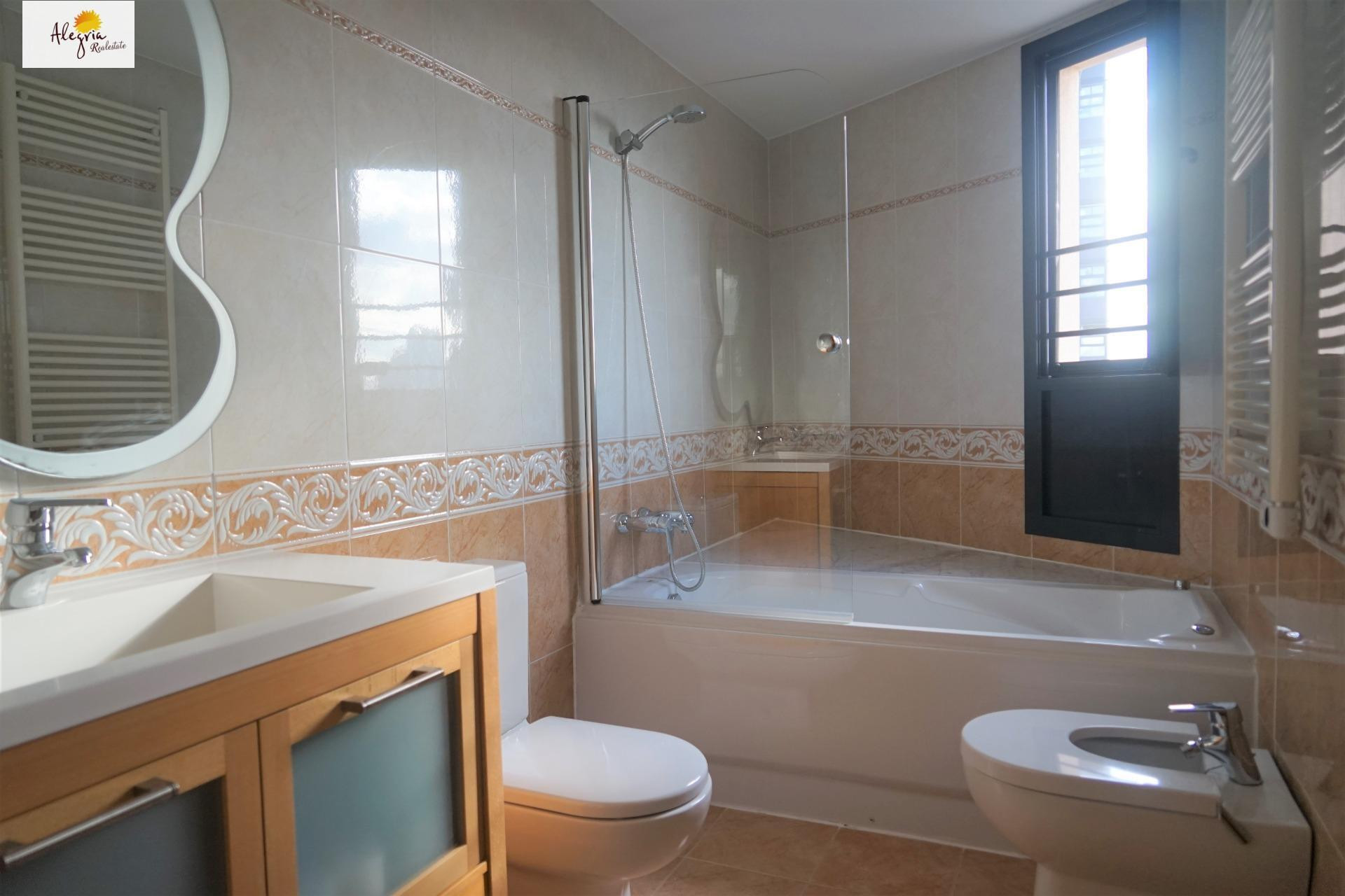 Herverkoop - Appartement  - Valencia - Campanar