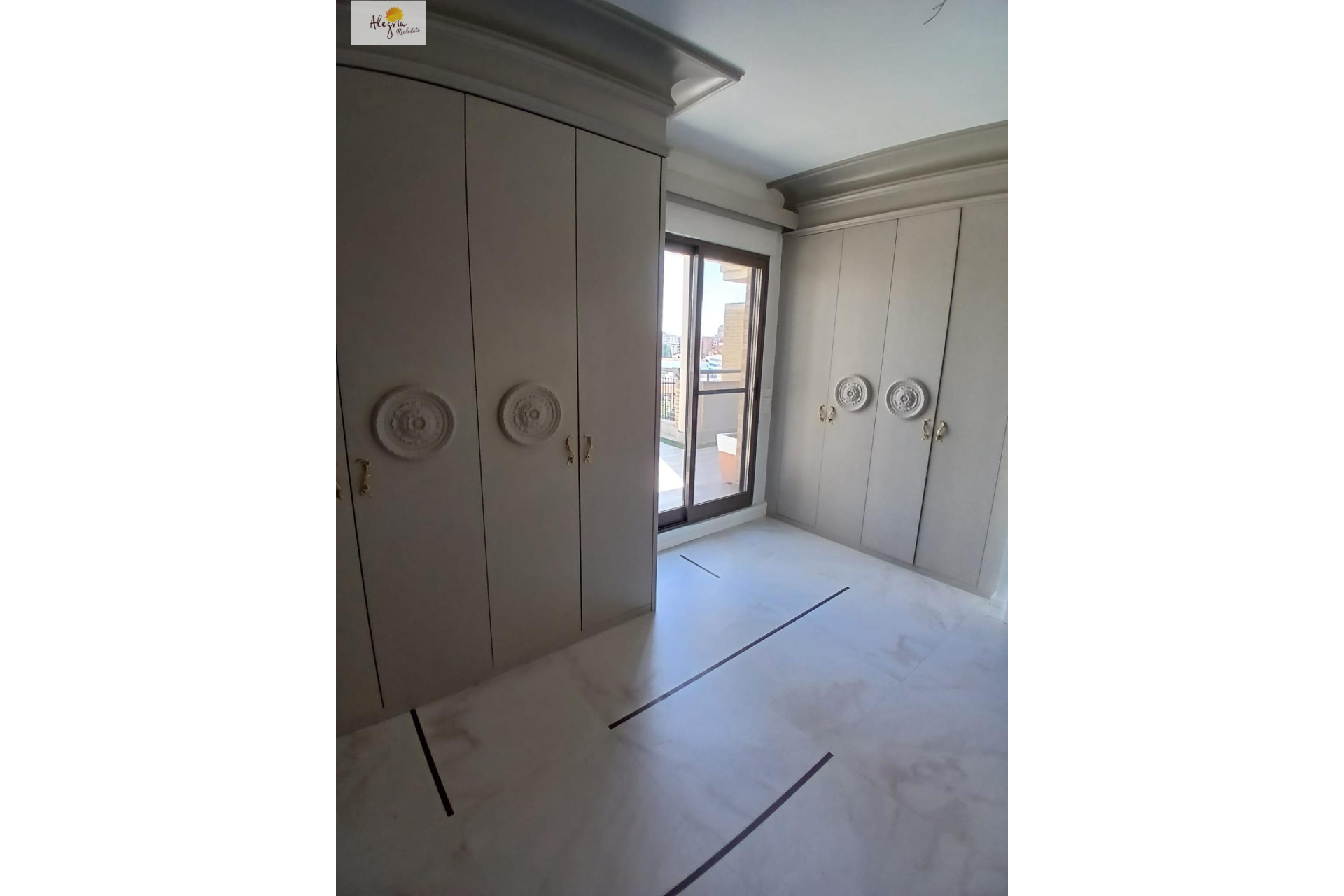 Herverkoop - Appartement  - Valencia - Comunidad valenciana