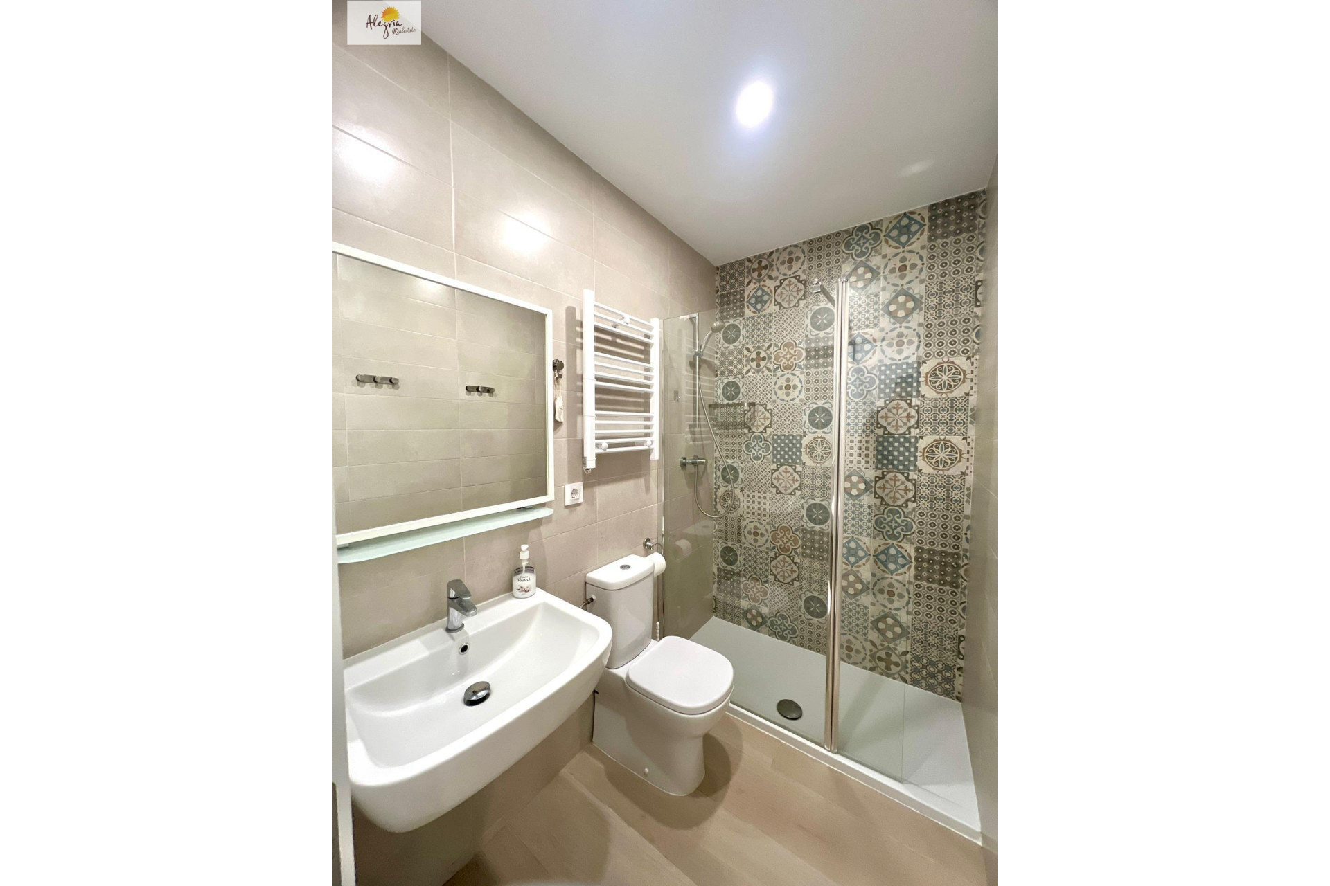 Herverkoop - Appartement  - Valencia - El Pilar