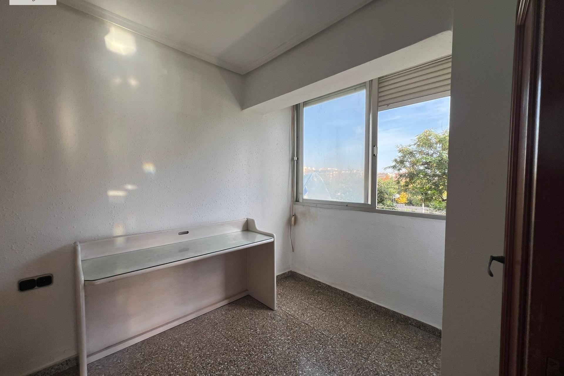 Herverkoop - Appartement  - Valencia - Marxalenes