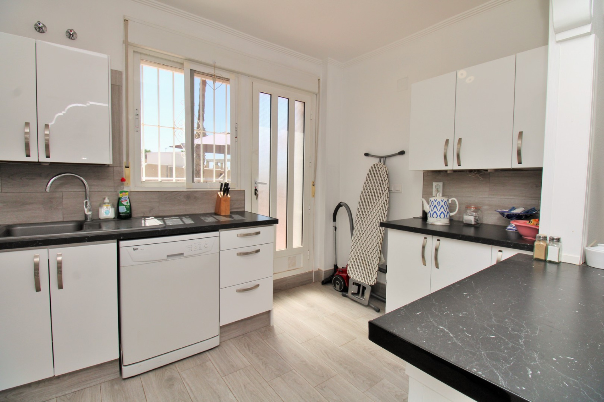 Herverkoop - Appartement  - Villamartin - Las Violetas