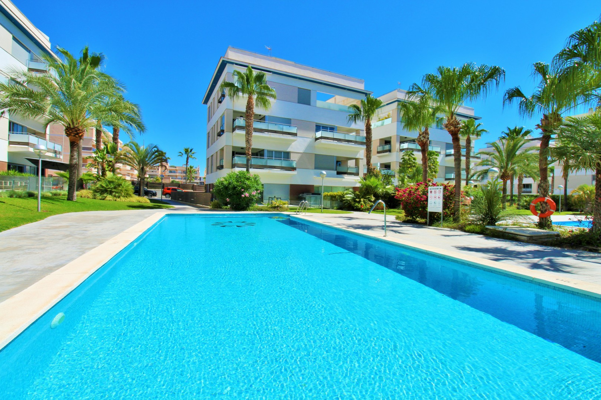 Herverkoop - Appartement  - Villamartin - Los Dolses