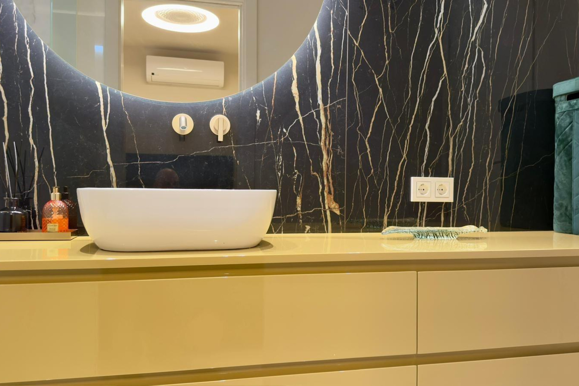 Herverkoop - Buhardilla - Benidorm - Rincon de Loix Cruz