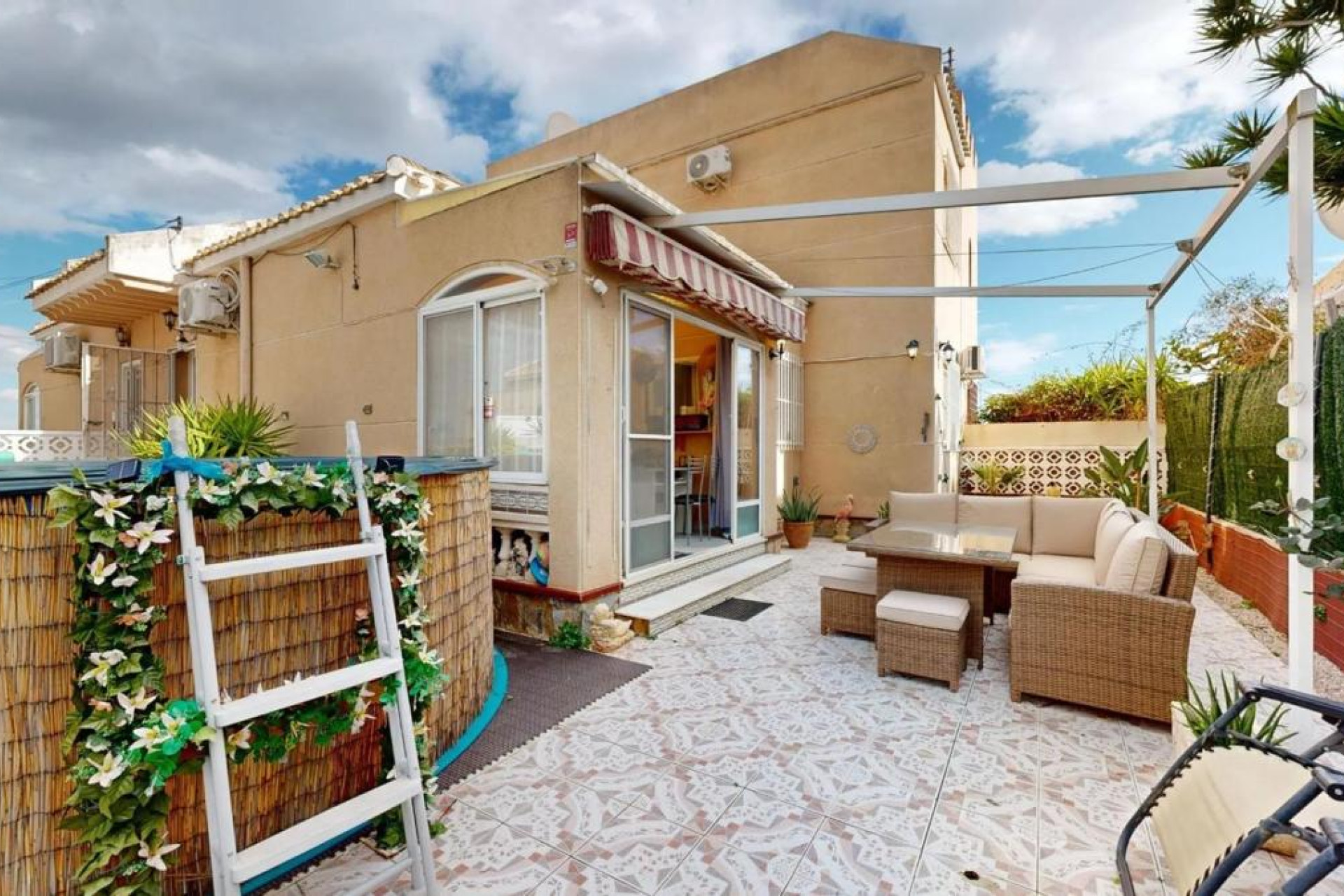 Herverkoop - casas - San Miguel de Salinas