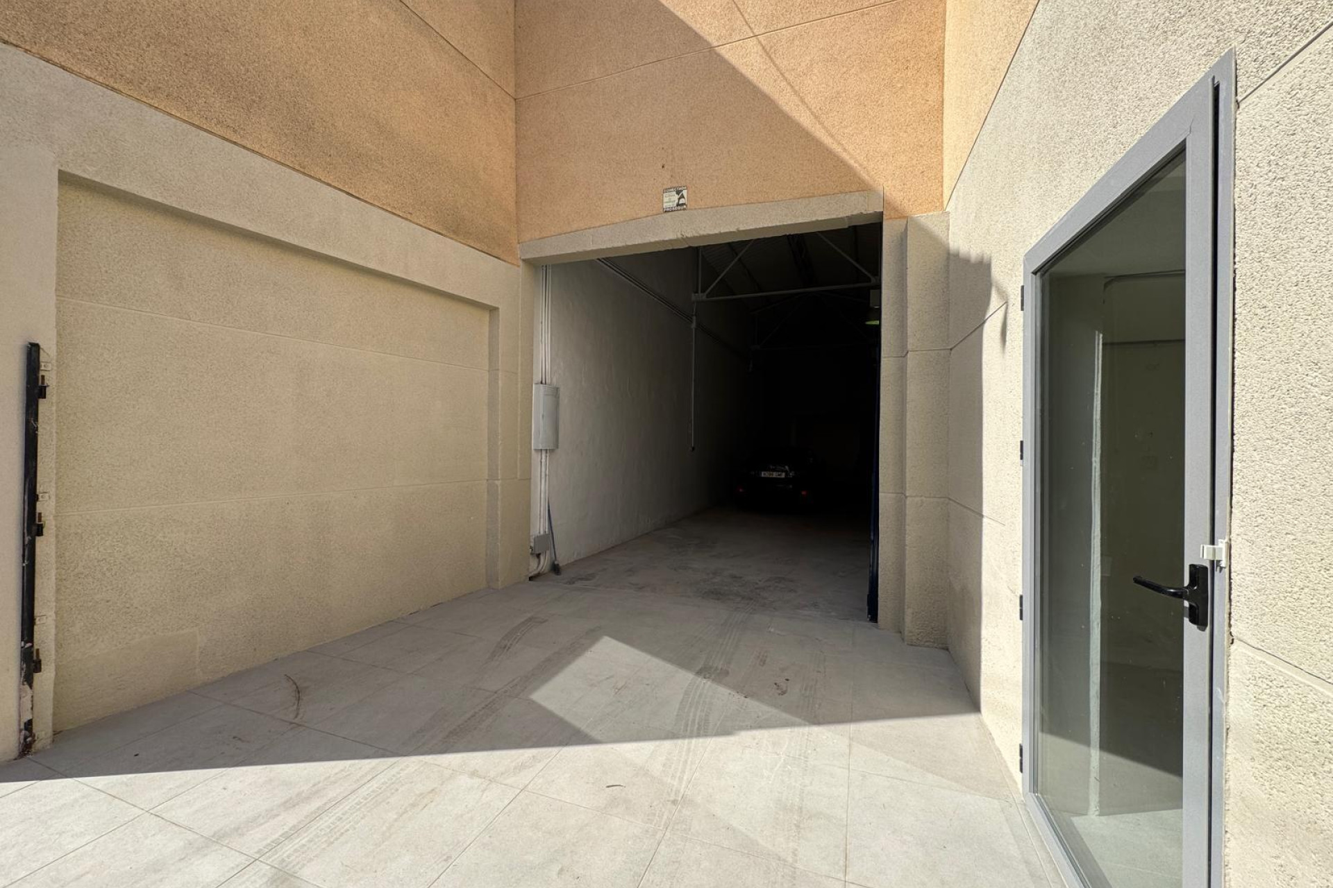 Herverkoop - Fabriekshal - Torrevieja - Centro