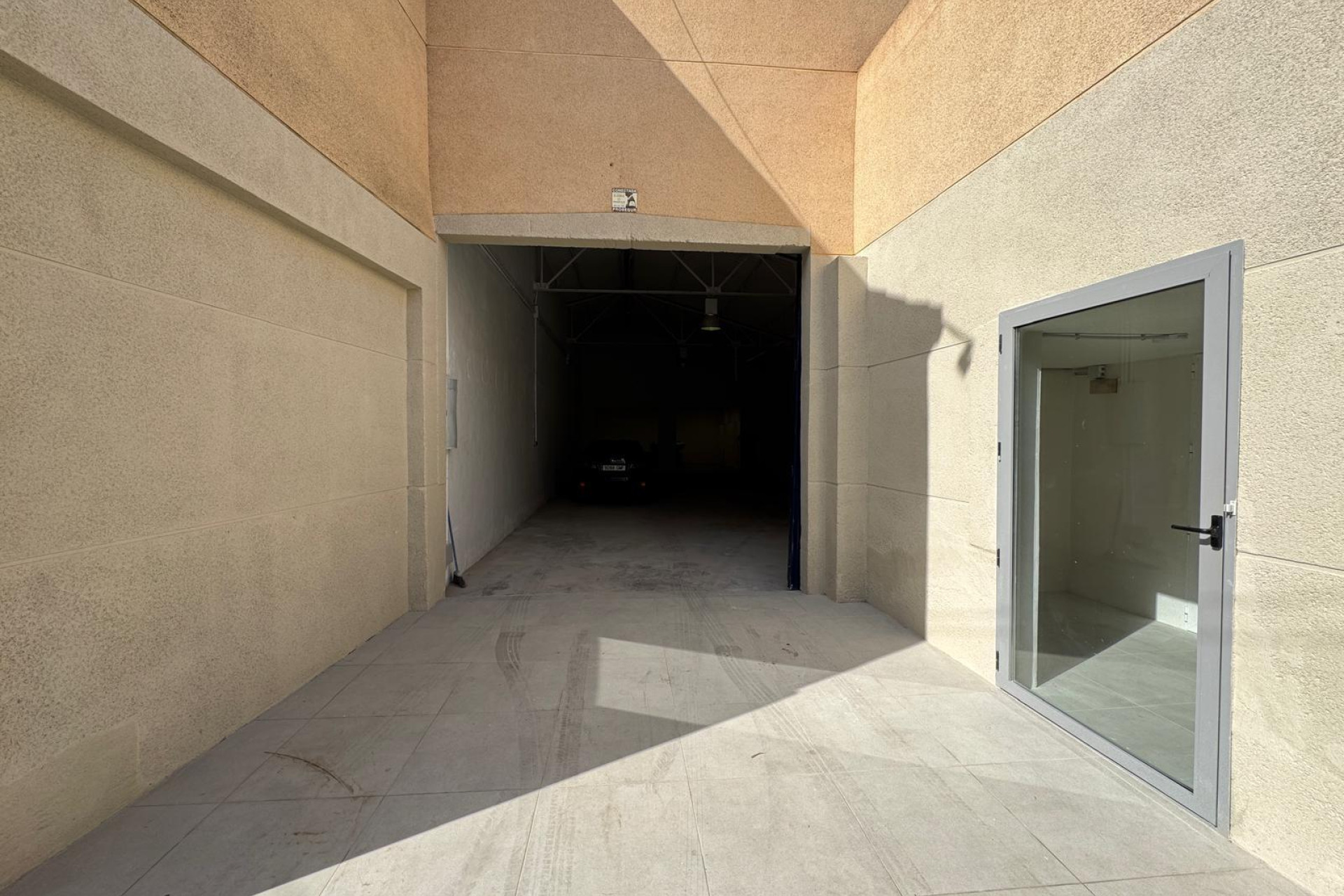 Herverkoop - Fabriekshal - Torrevieja - Centro