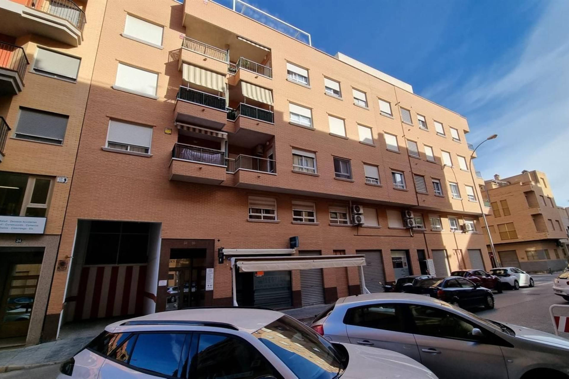 Herverkoop - Garage - Orihuela Costa - Barrio de la Ocarasa