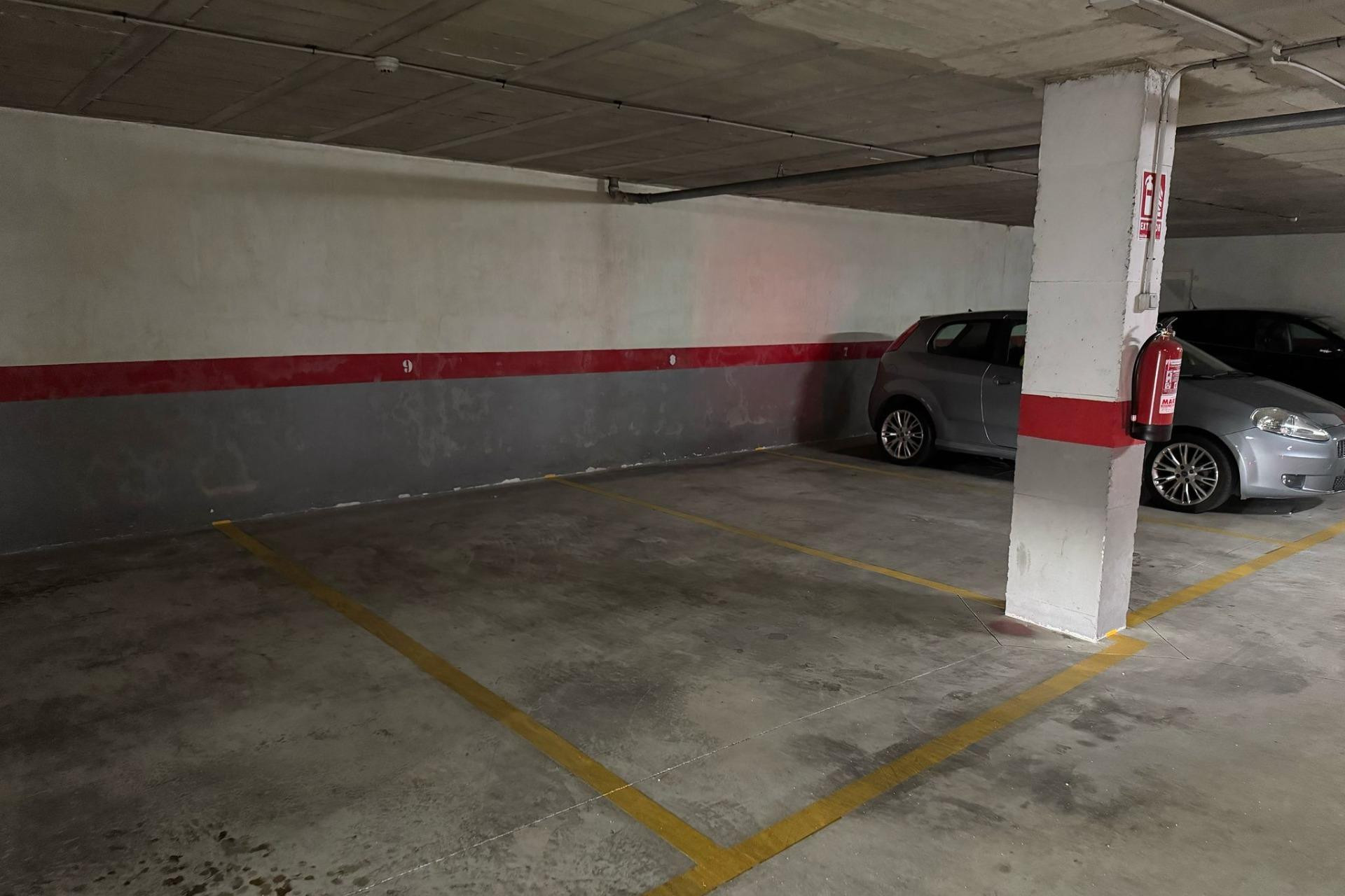 Herverkoop - Garage - Torrevieja - Centro