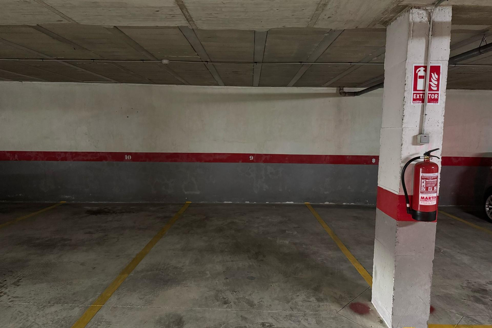 Herverkoop - Garage - Torrevieja - Centro