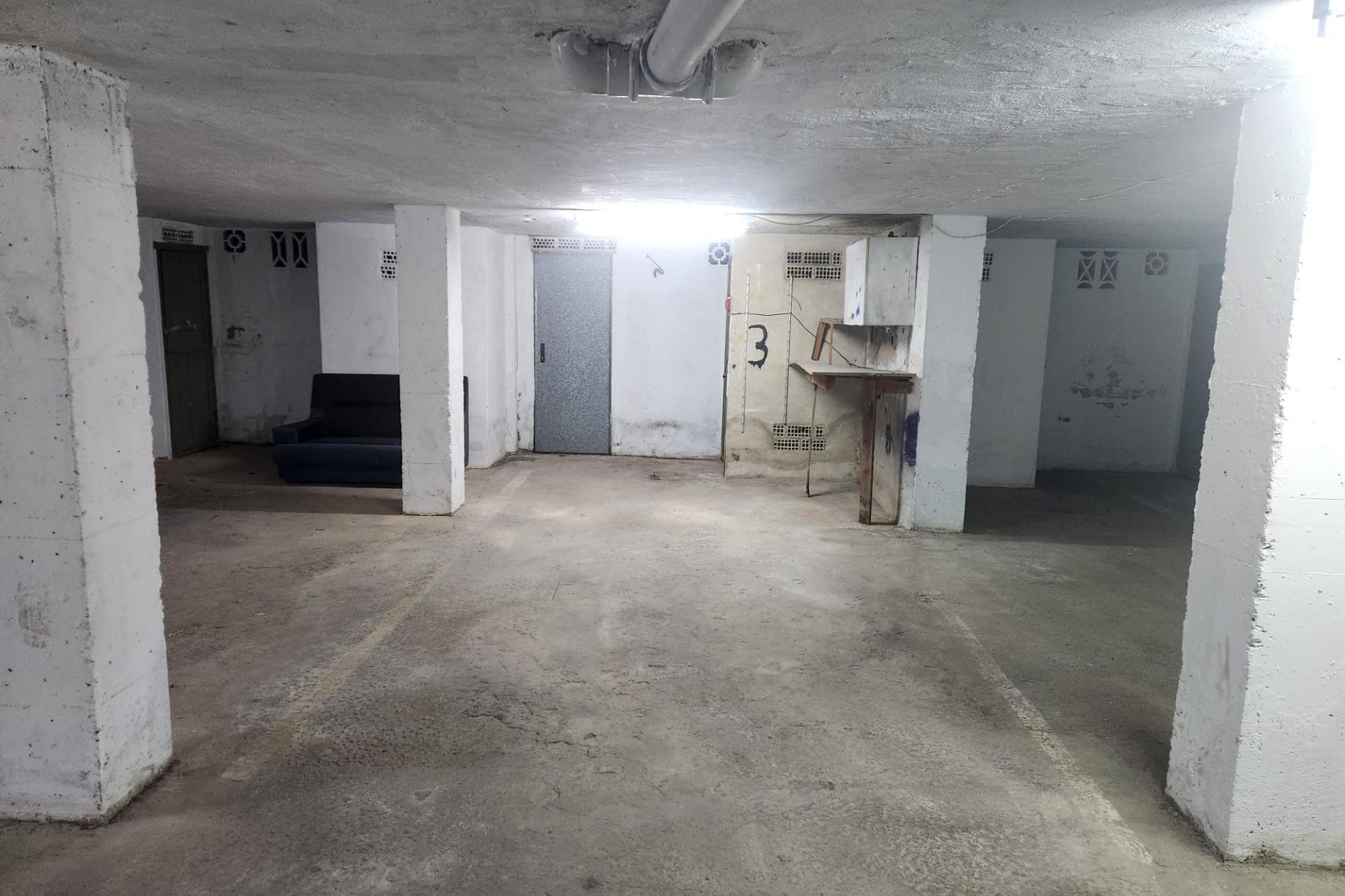 Herverkoop - Garage - Torrevieja - Playa del cura