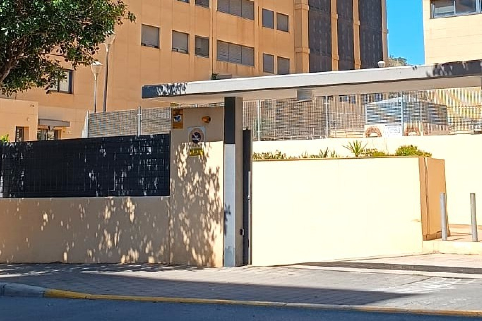 Herverkoop - Garage - Villajoyosa - Cala de Villajoyosa