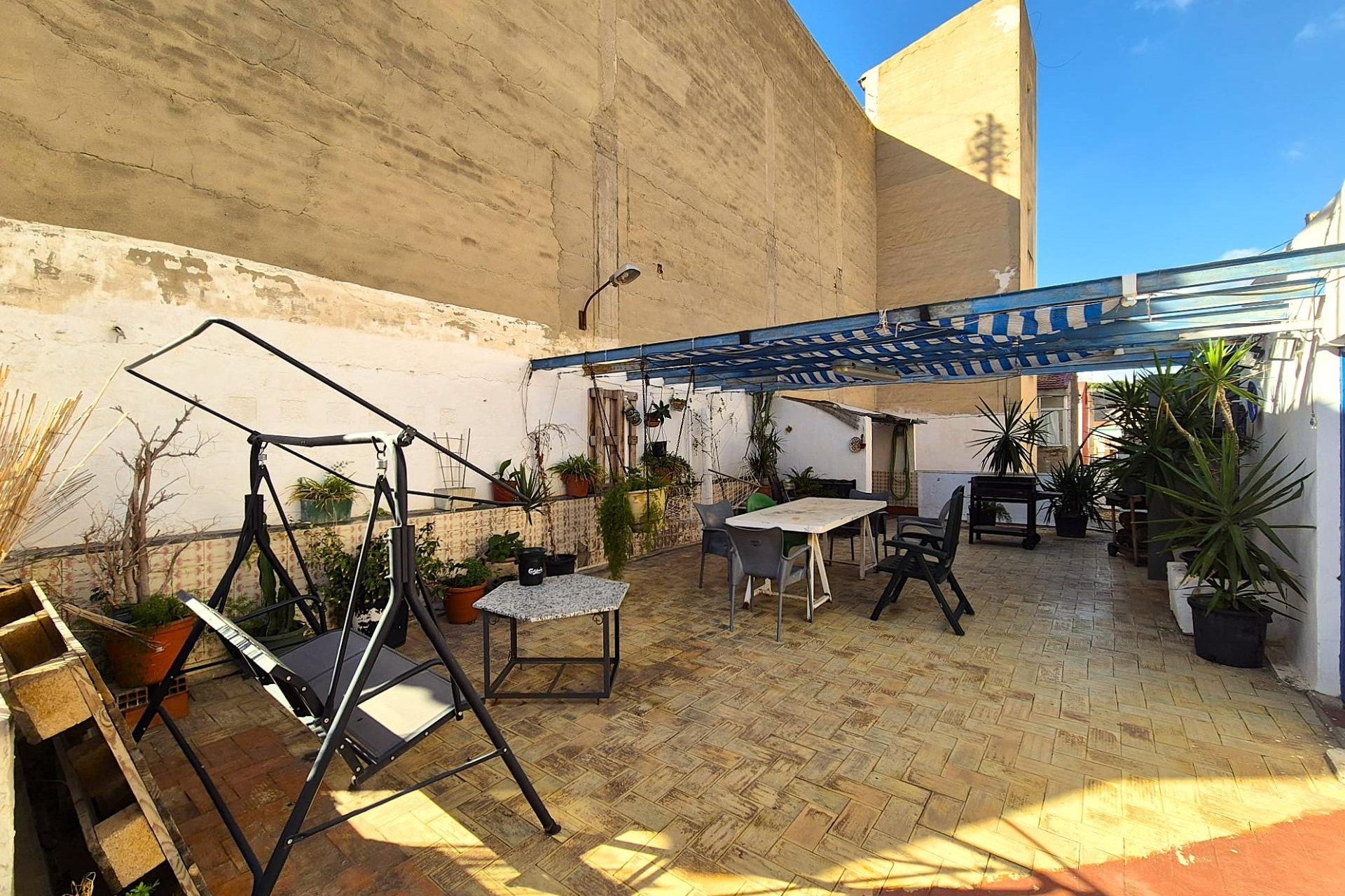 Herverkoop - Gebouw - Alicante - Carolinas Bajas