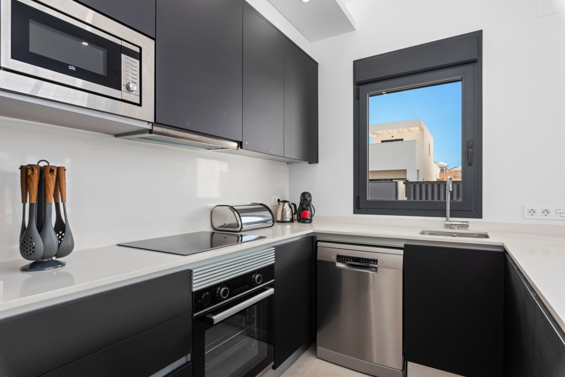 Herverkoop - Half Vrijstaande Woning - La Marina - La Marina - Urbanization