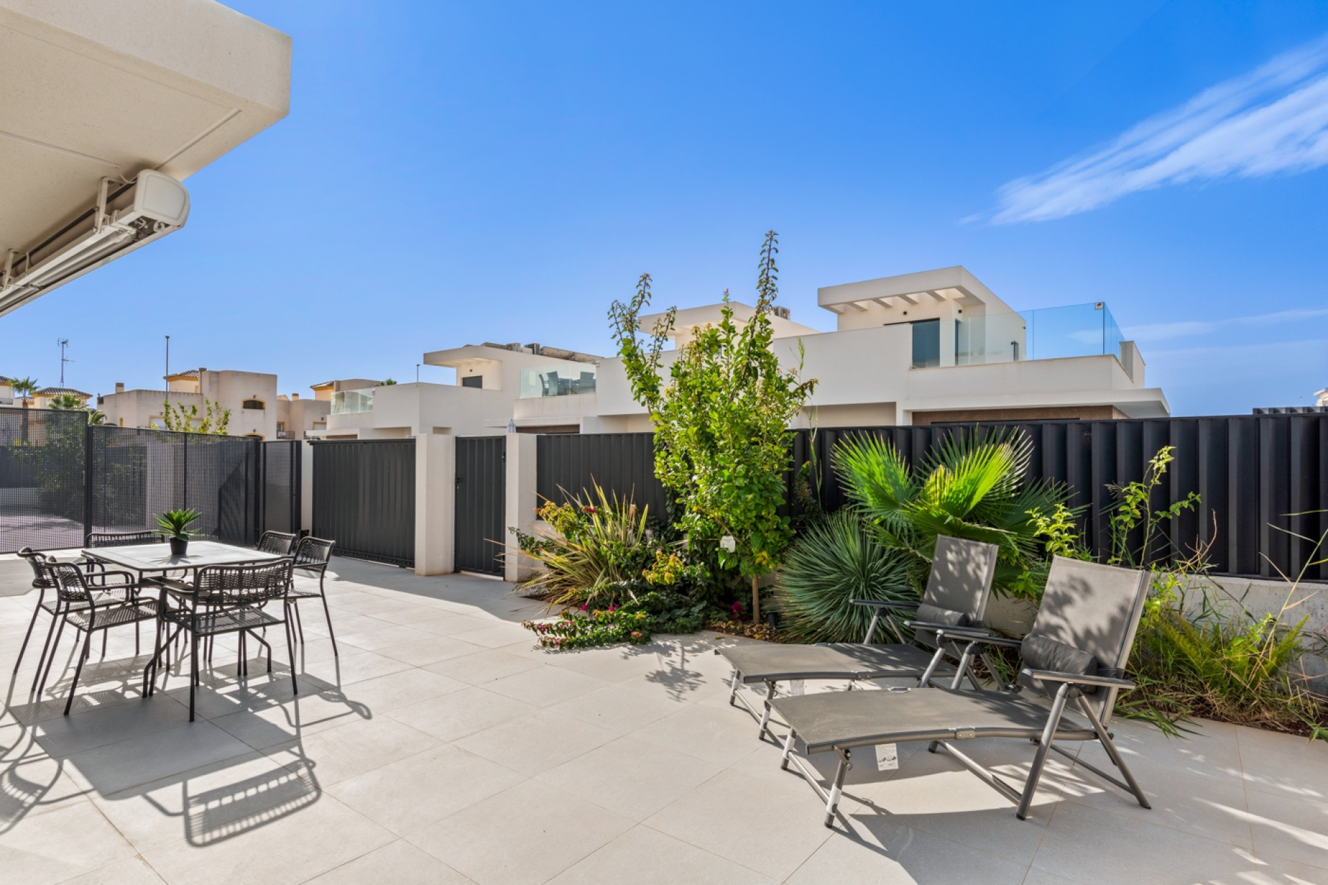 Herverkoop - Half Vrijstaande Woning - La Marina - La Marina - Urbanization