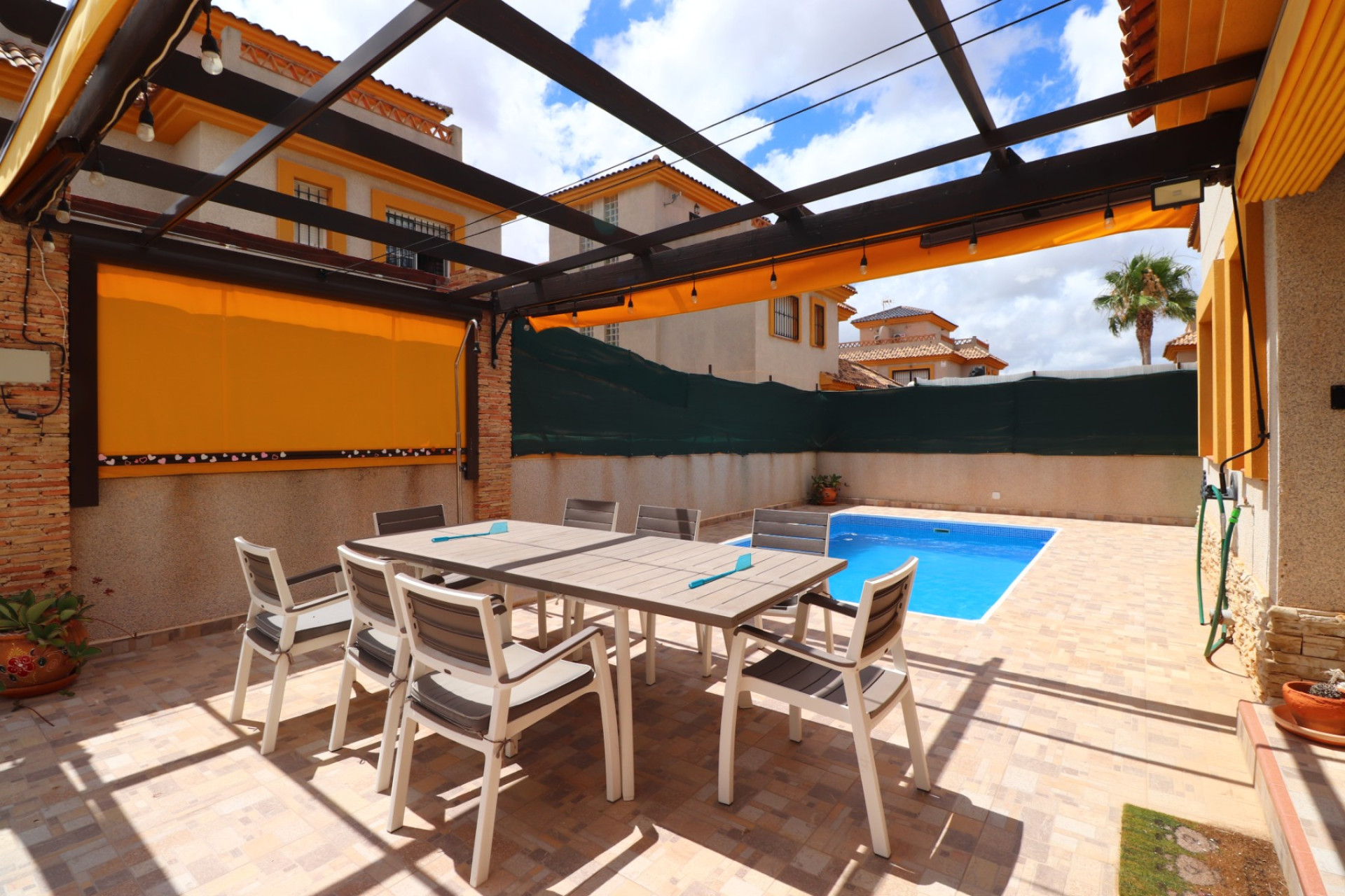 Herverkoop - Half Vrijstaande Woning - Los Montesinos - La Herrada