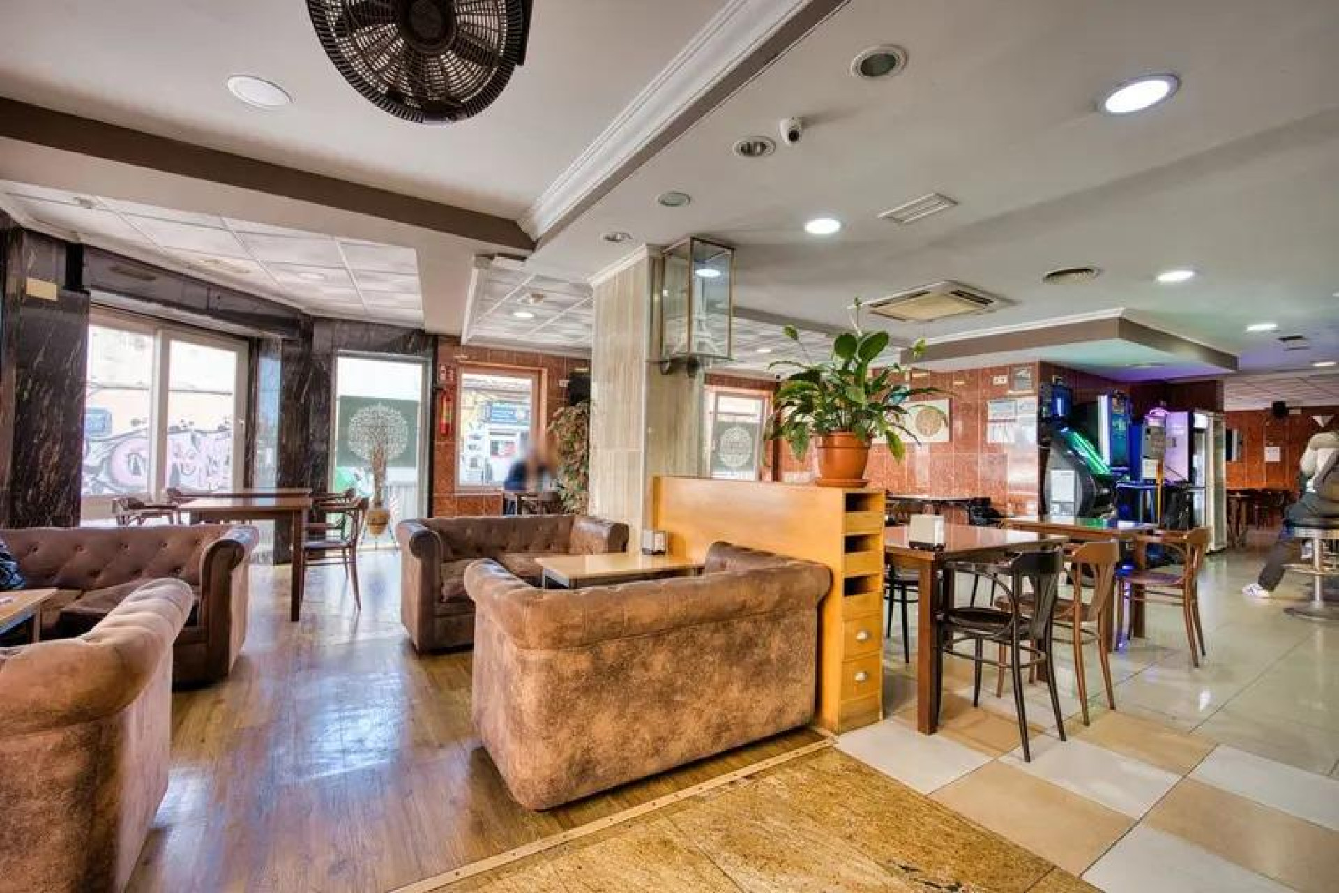 Herverkoop - Hotel - Torrevieja - Centro