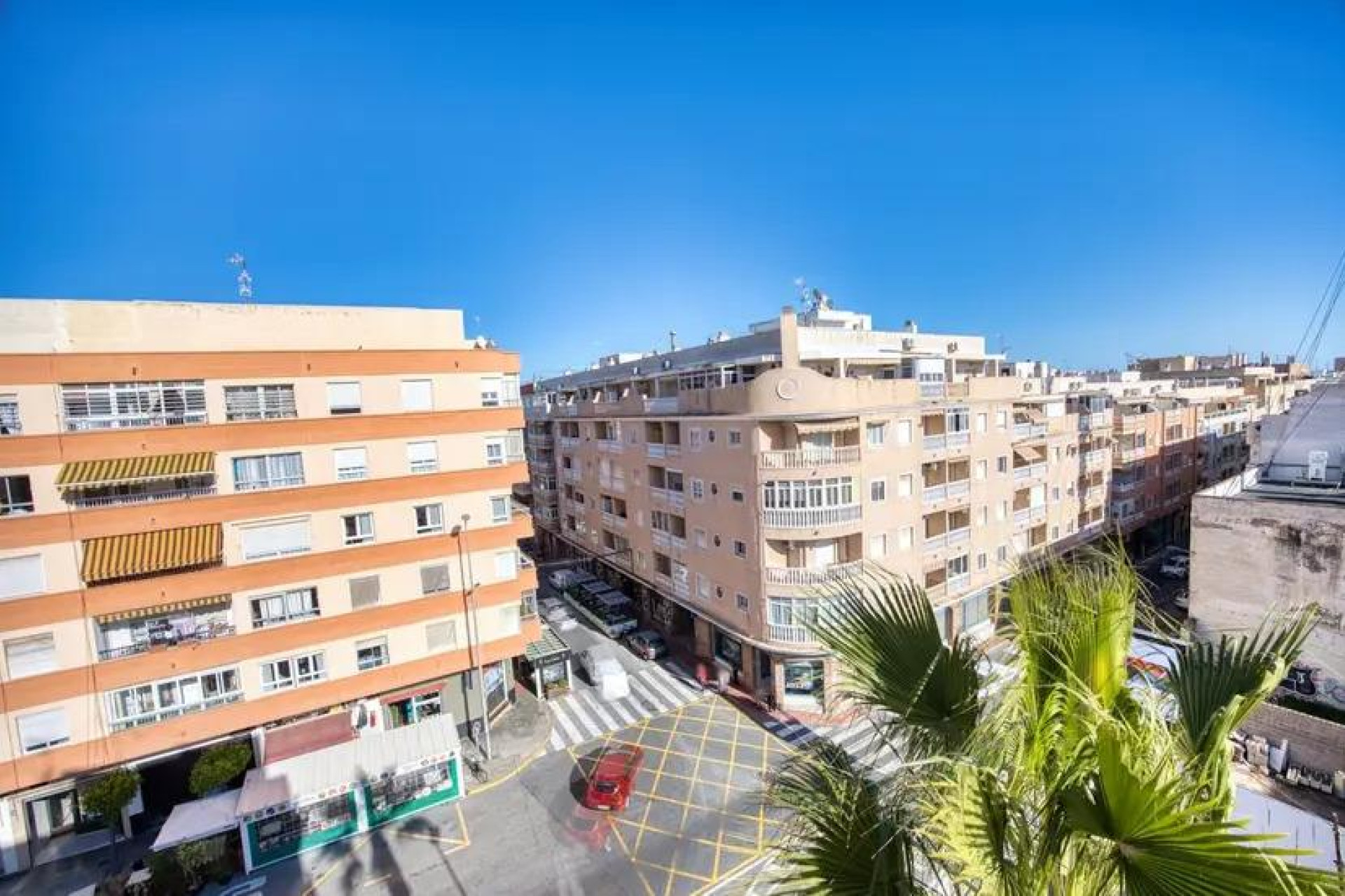 Herverkoop - Hotel - Torrevieja - Centro