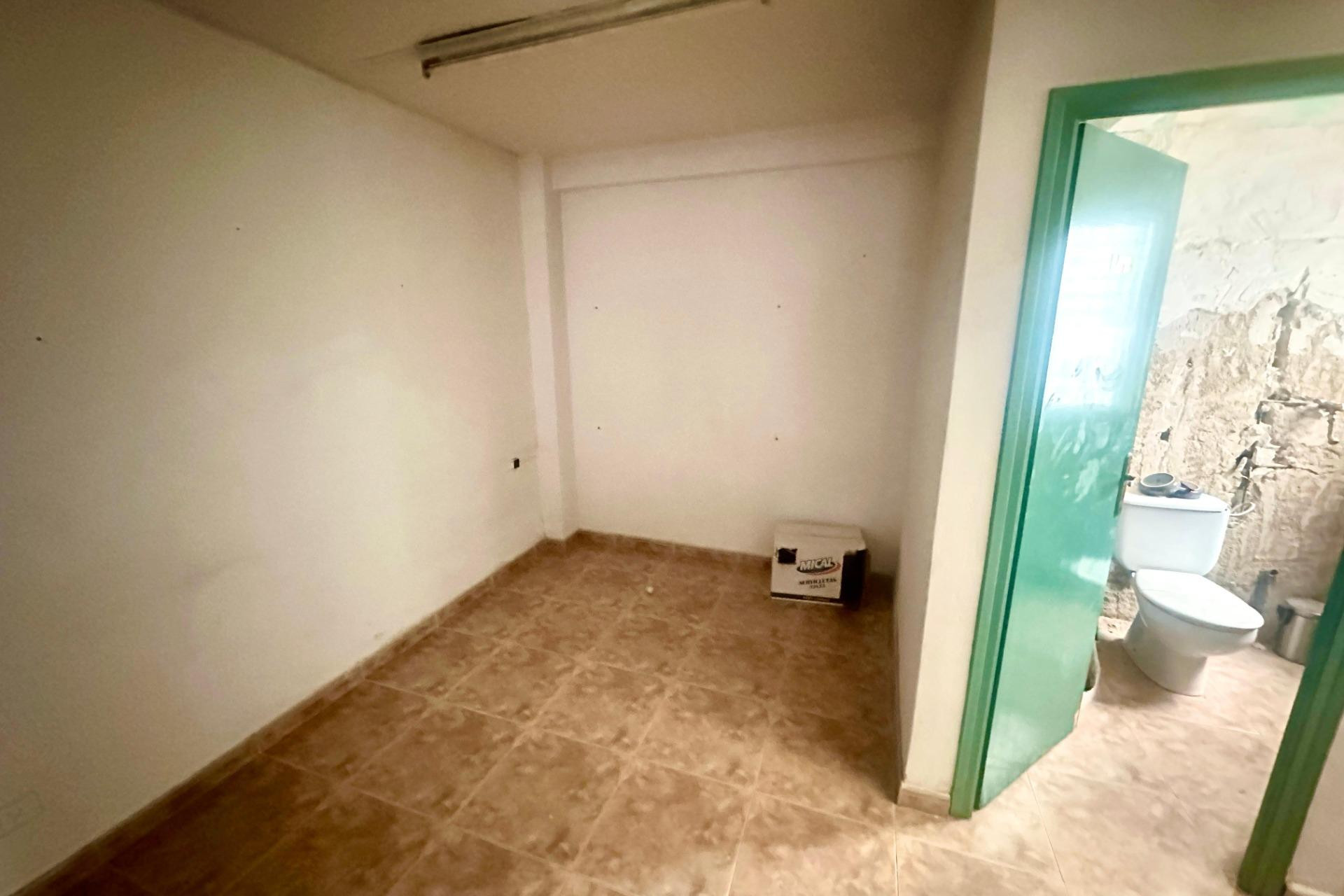 Herverkoop - Kantoor - Alicante - Centro Tradicional