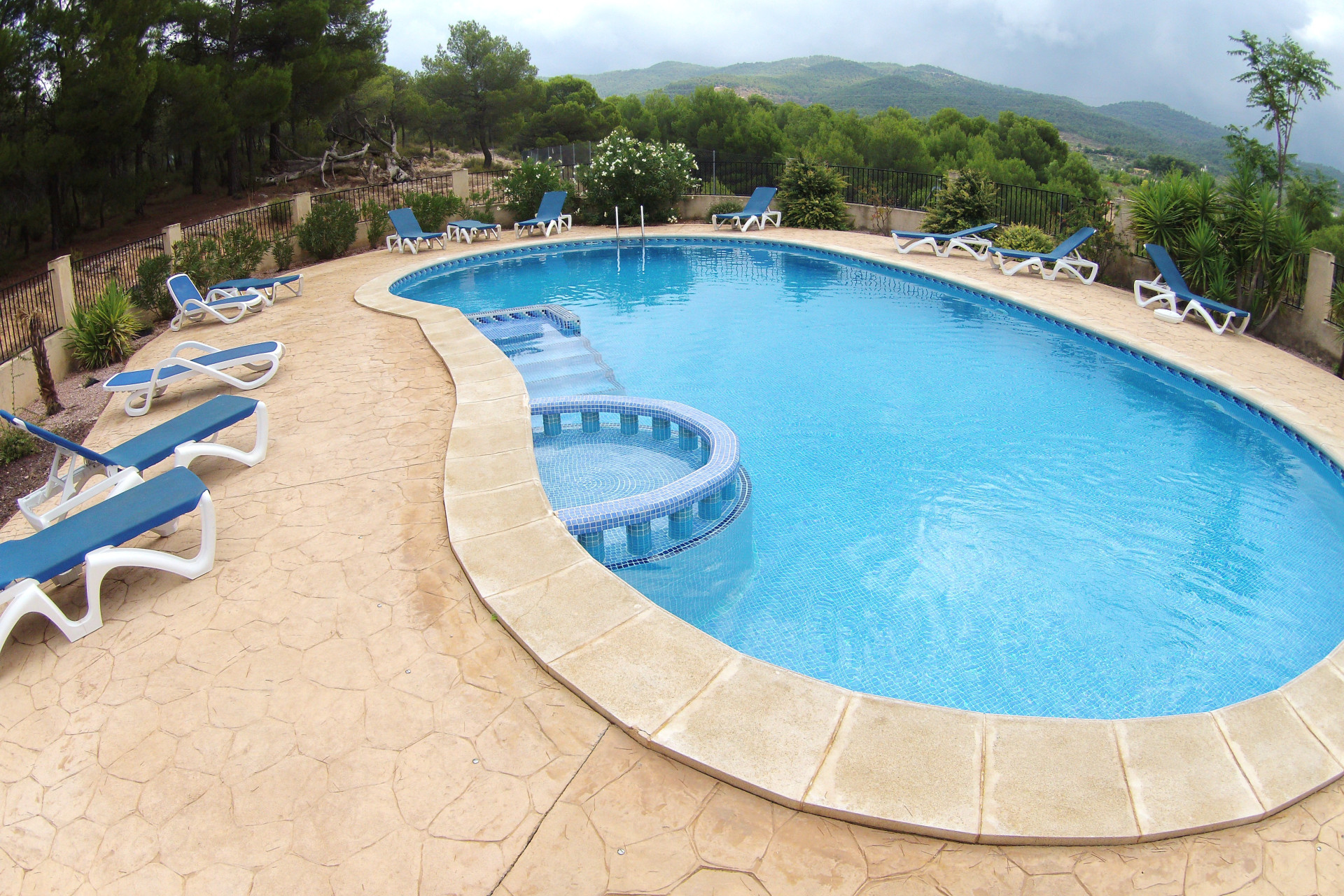 Herverkoop - Landelijke woning - Ibi - Ibi - Country