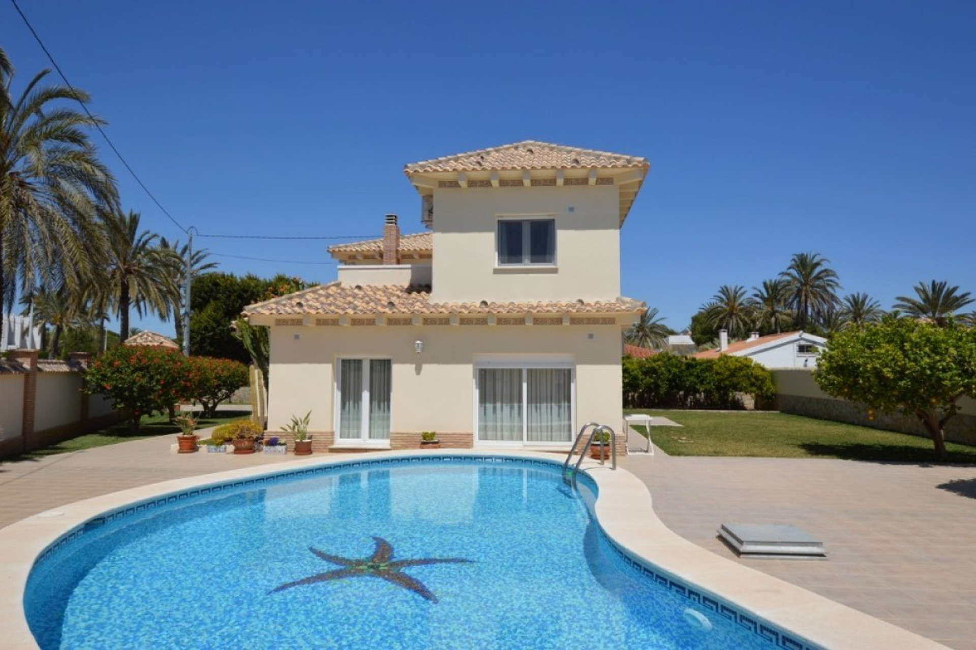 Herverkoop - LUXE VILLA - Cabo Roig