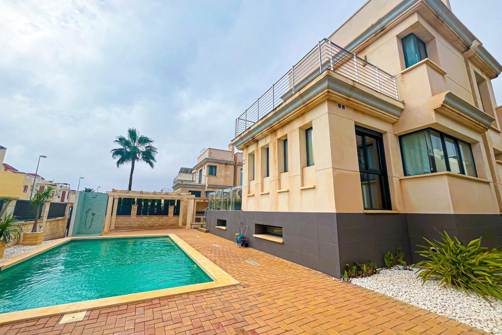 Herverkoop - LUXE VILLA - Orihuela Costa - La Zenia