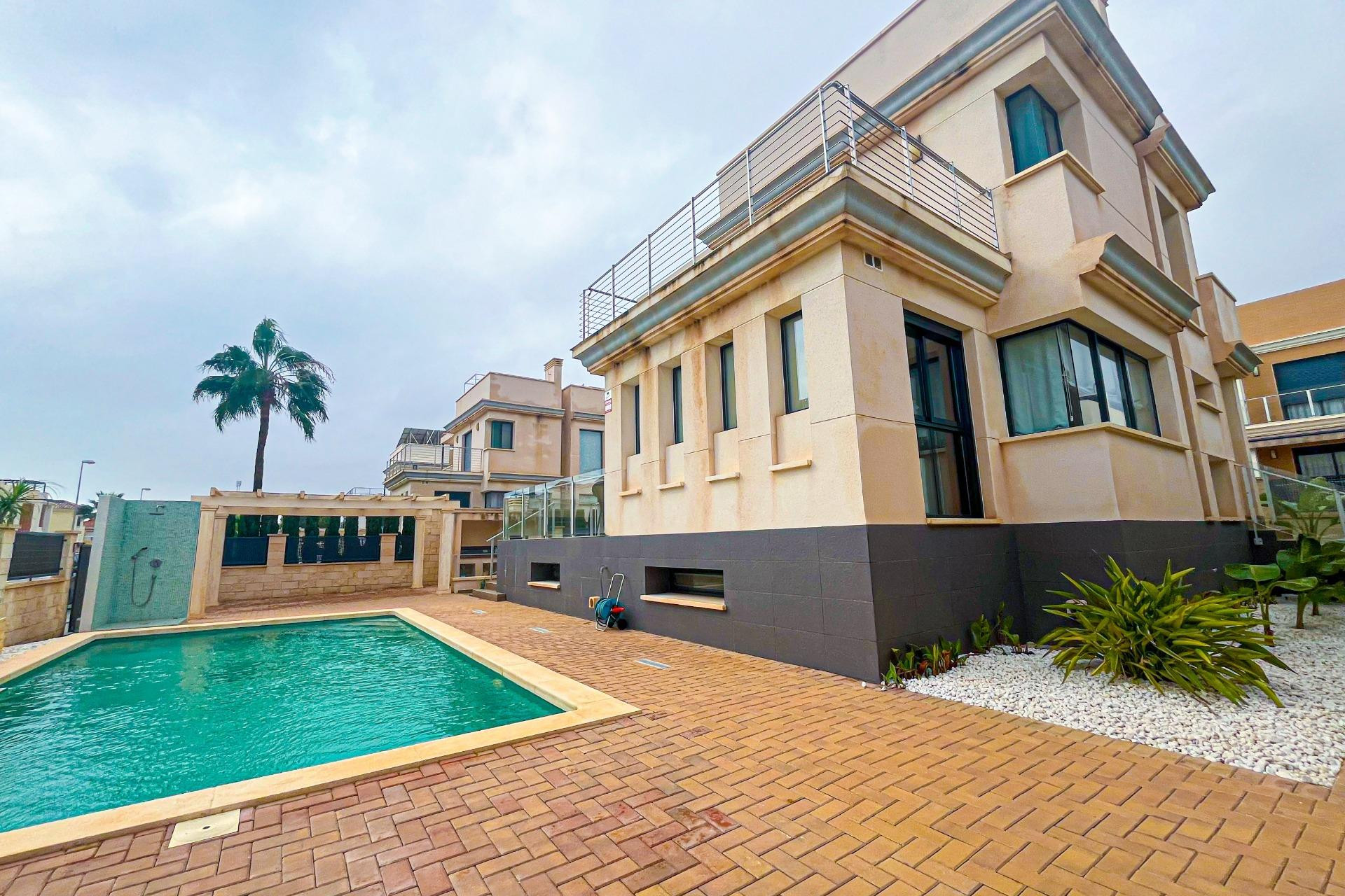 Herverkoop - LUXE VILLA - Orihuela Costa - La Zenia