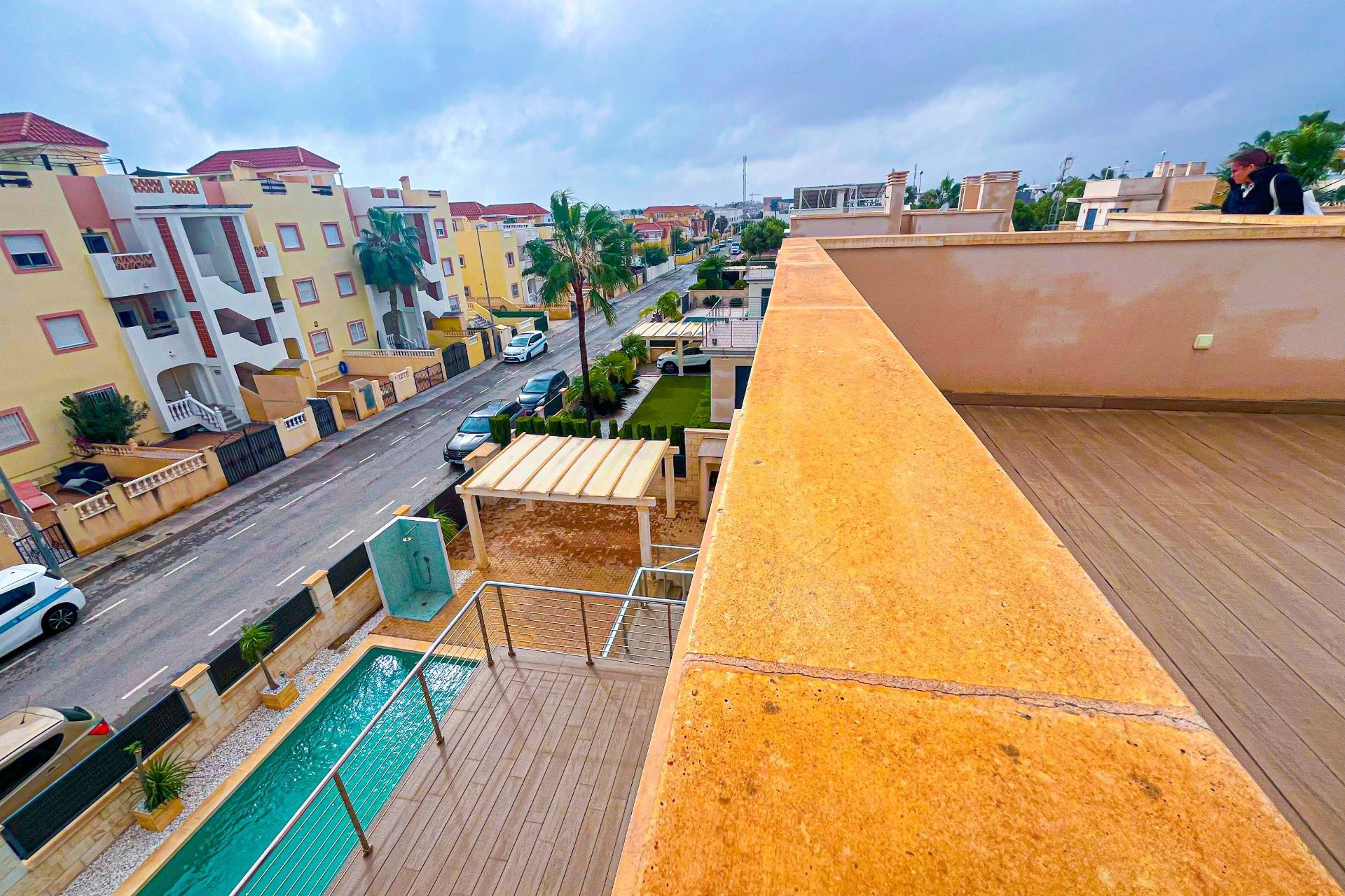 Herverkoop - LUXE VILLA - Orihuela Costa - La Zenia