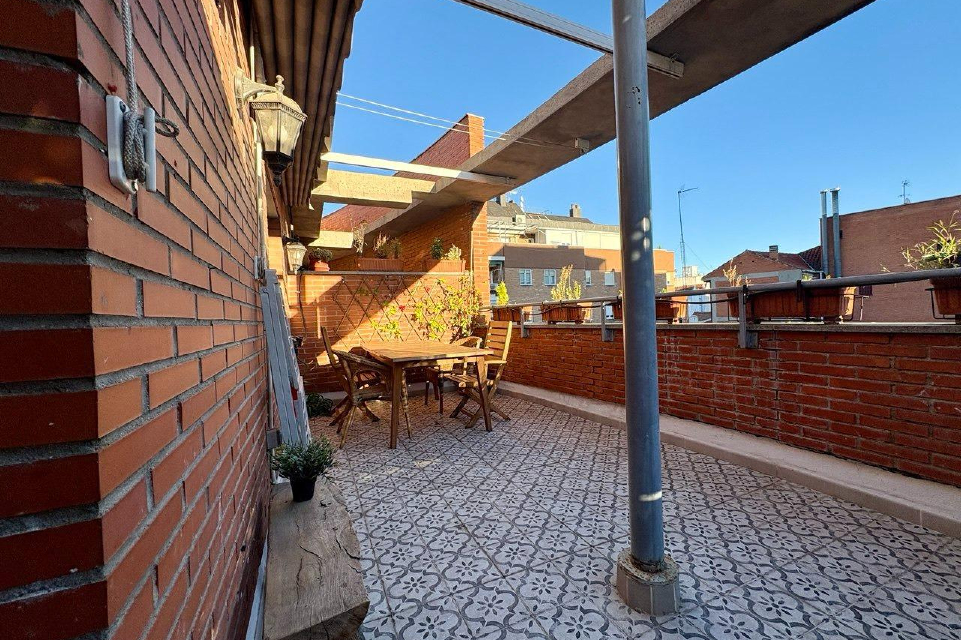 Herverkoop - Penthouse Dúplex - Madrid - Guindalera