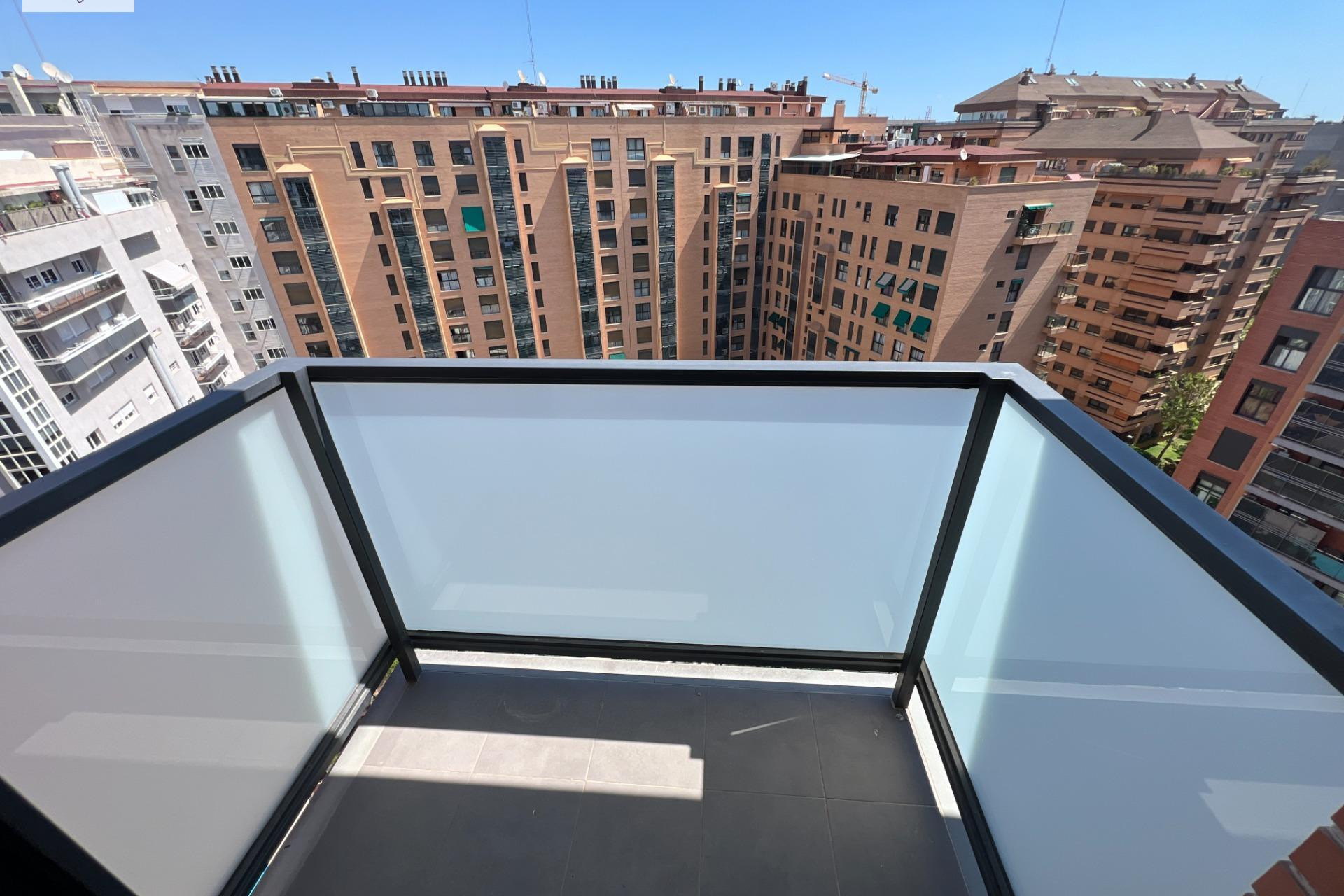 Herverkoop - Penthouse Dúplex - Valencia - Mont-Olivet