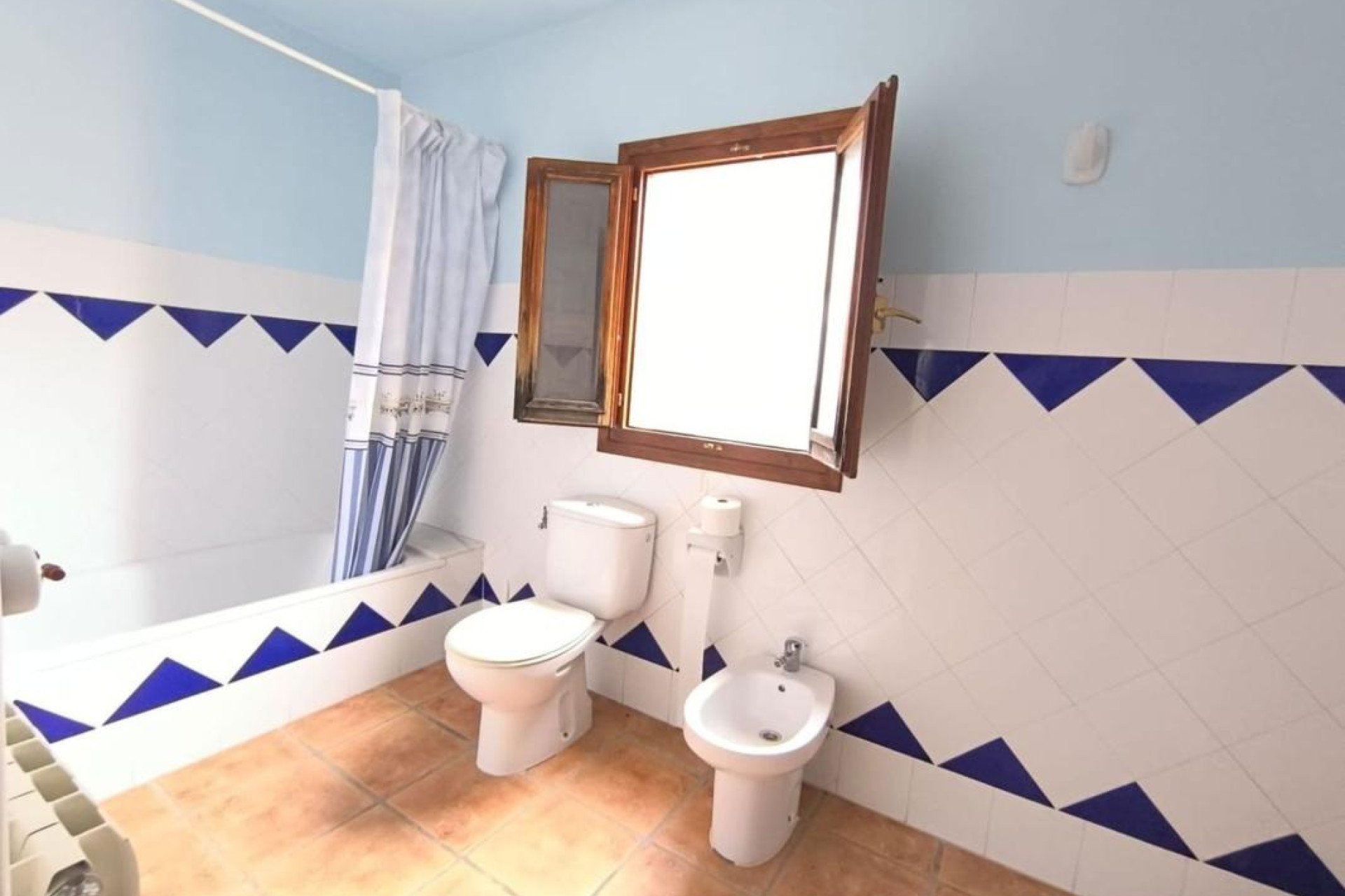 Herverkoop - Shop - Banyeres de Mariola