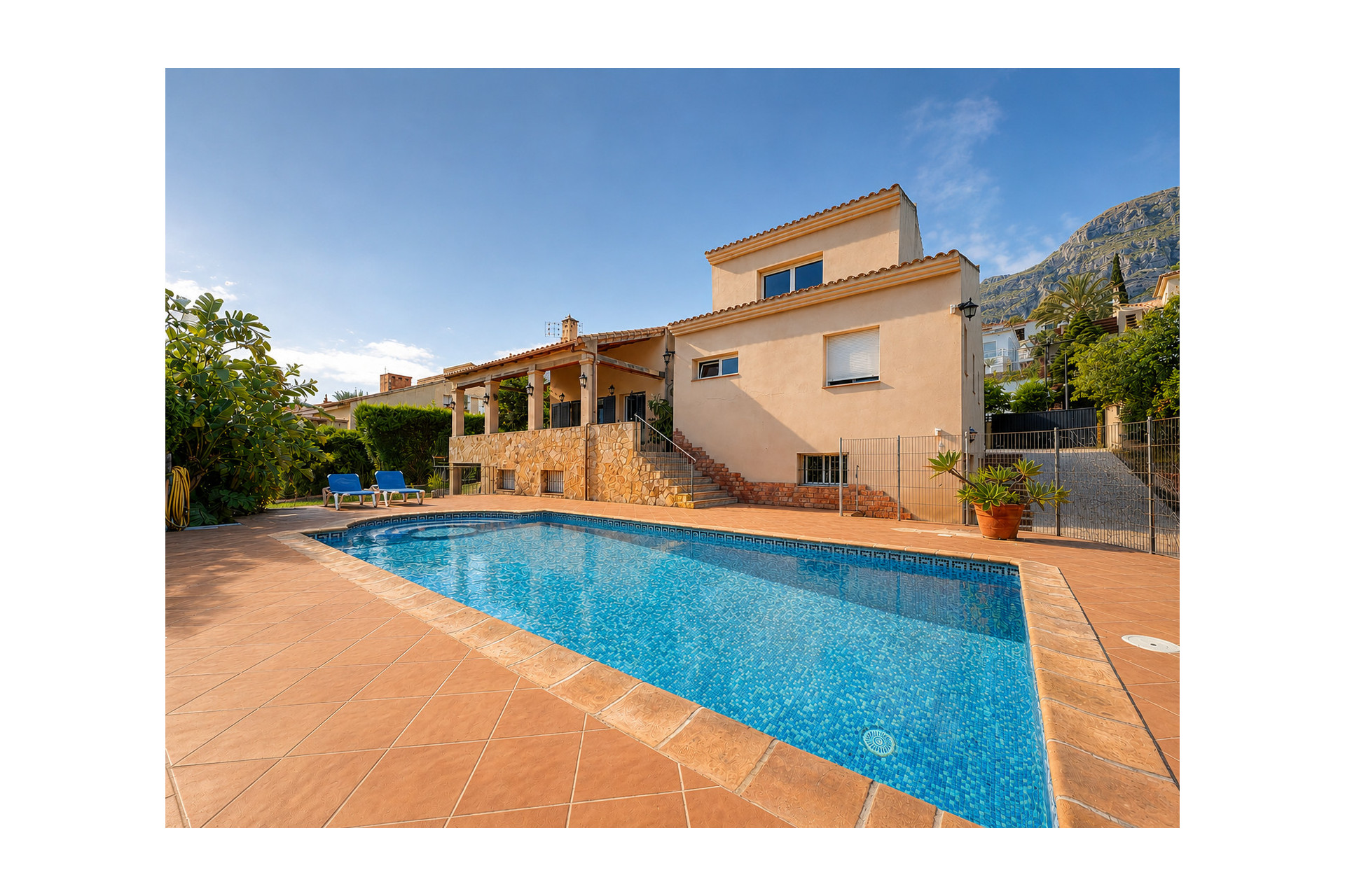 Herverkoop - Villa - Denia - Montgó